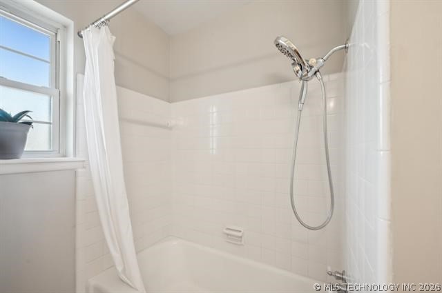 7912 E 53rd Street Property Photo 18