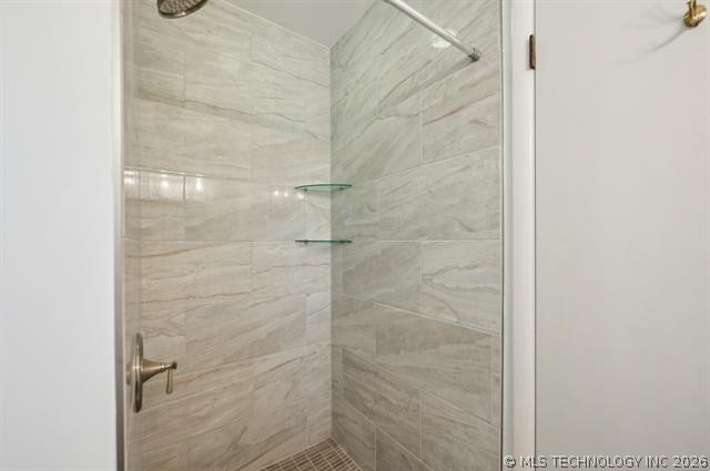 7912 E 53rd Street Property Photo 24