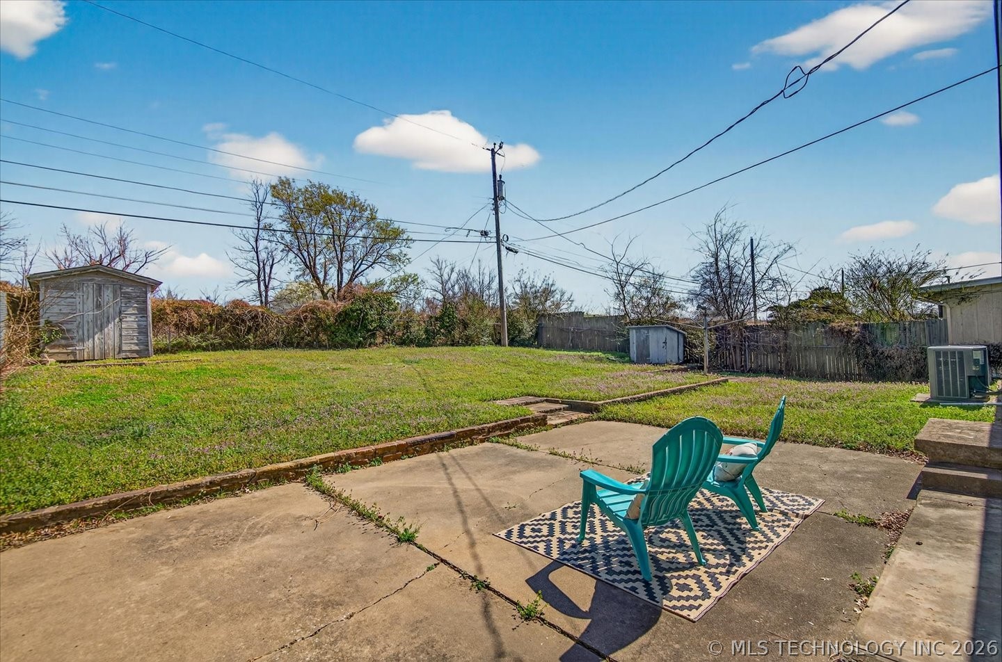 320 Se Greystone Avenue Property Photo 21