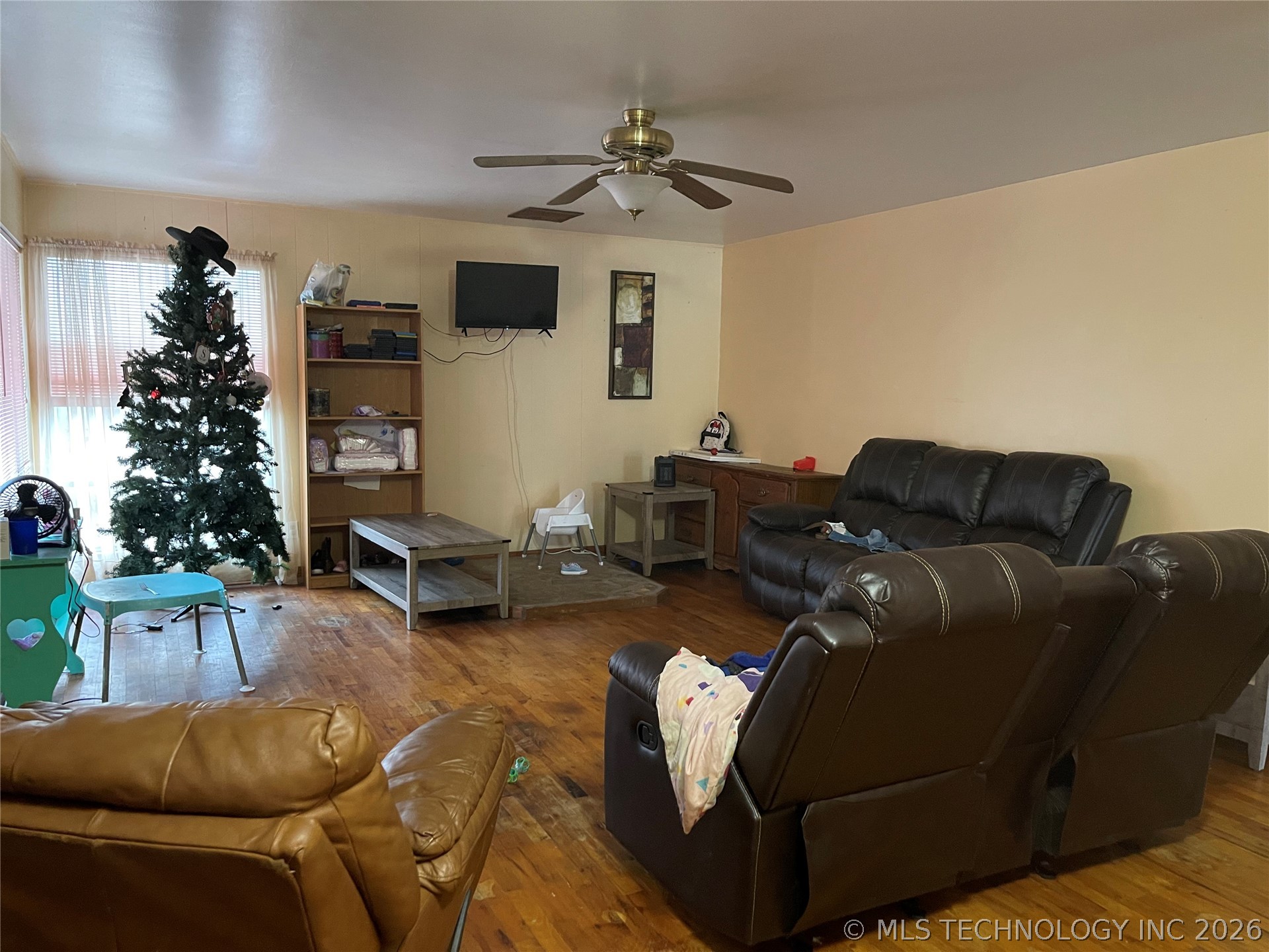 346 W 8th Street Property Photo 11