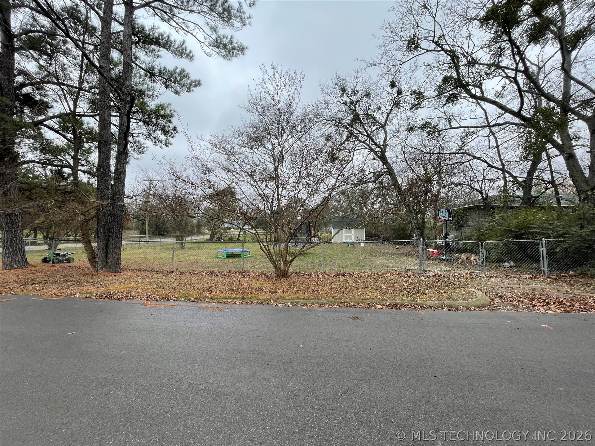 346 W 8th Street Property Photo 18
