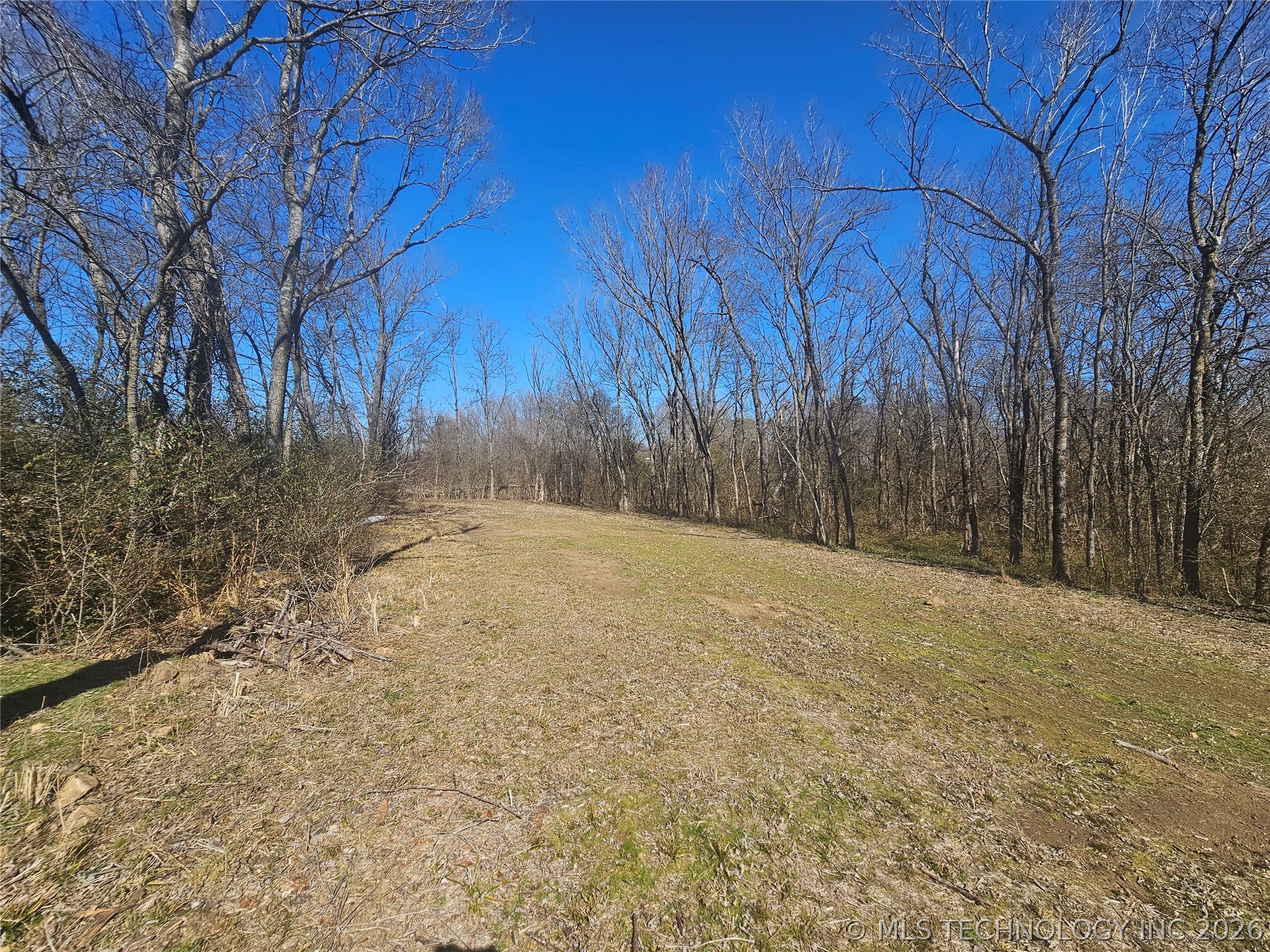 20780 S Bryanwood Drive Property Photo 3