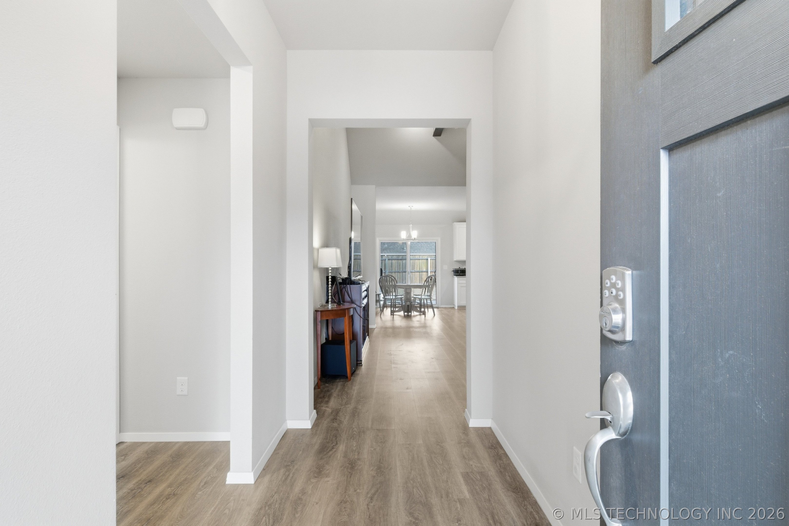 12429 S Norwood Avenue Property Photo 6