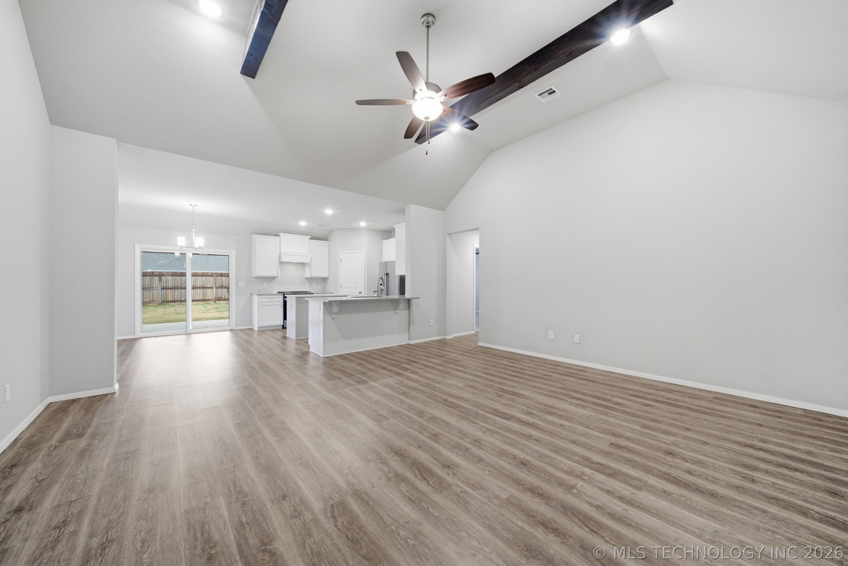 12429 S Norwood Avenue Property Photo 7