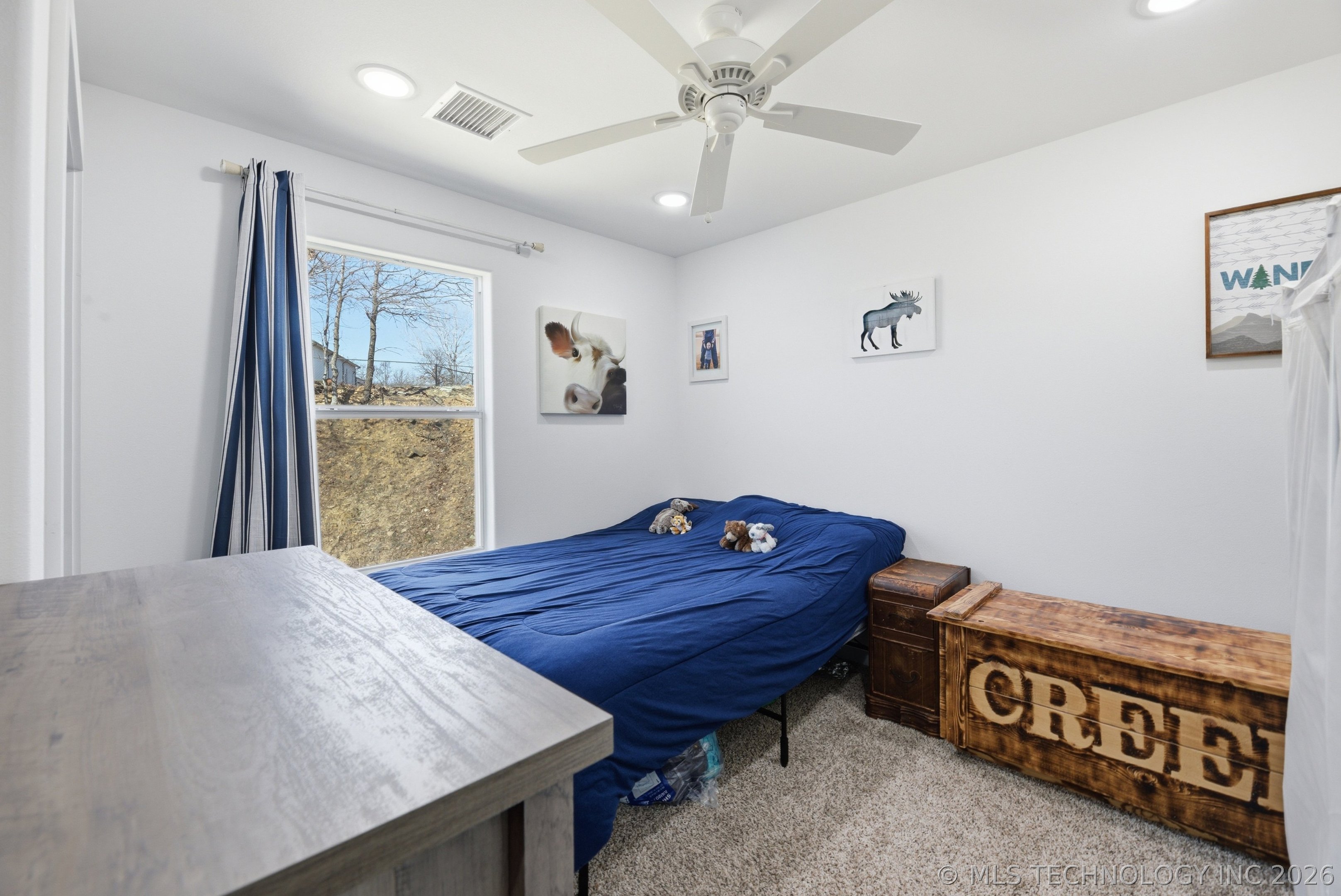 406 Oak Hill Circle Property Photo 17
