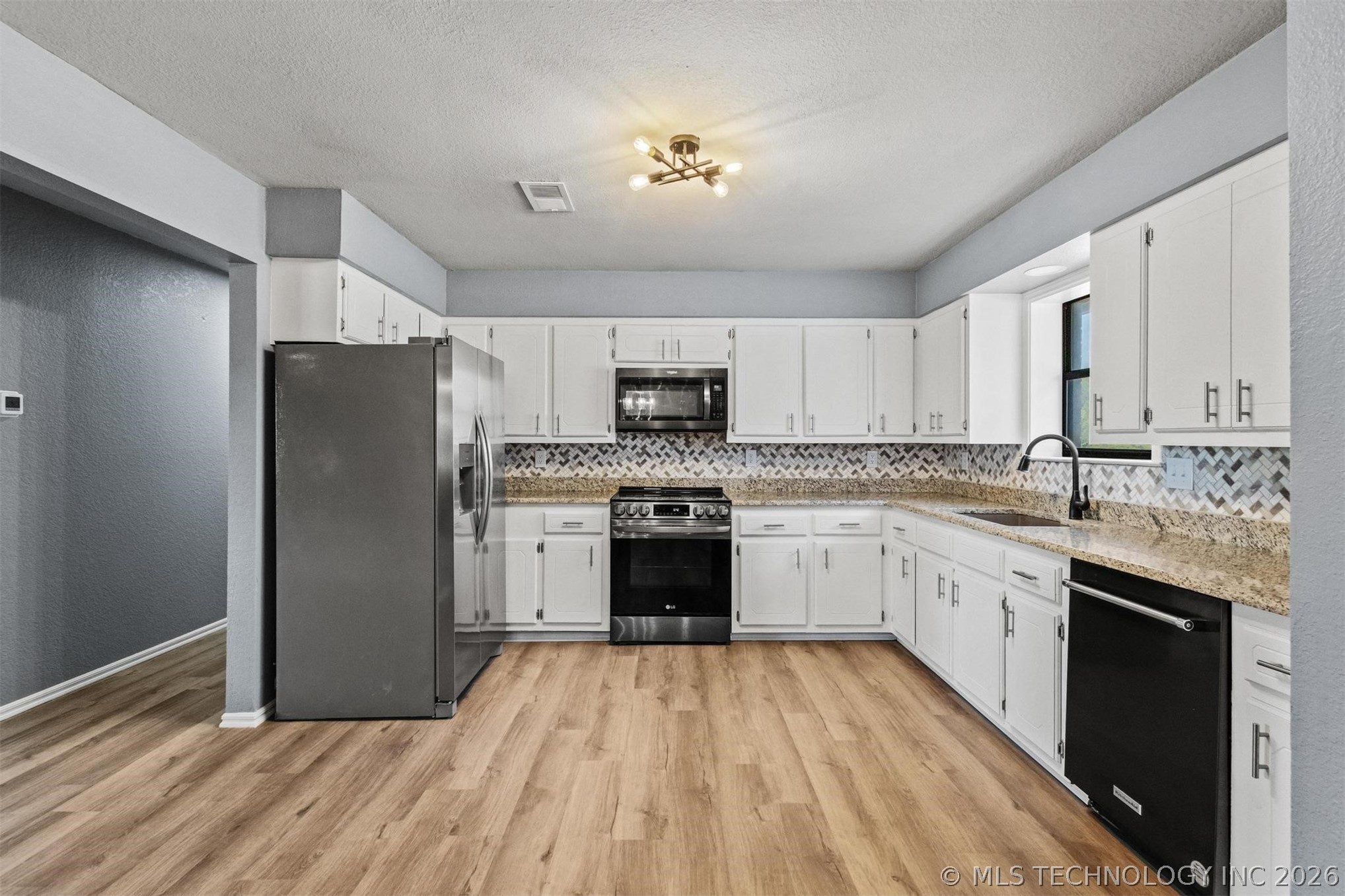 17096 Us Highway 70 Property Photo 12