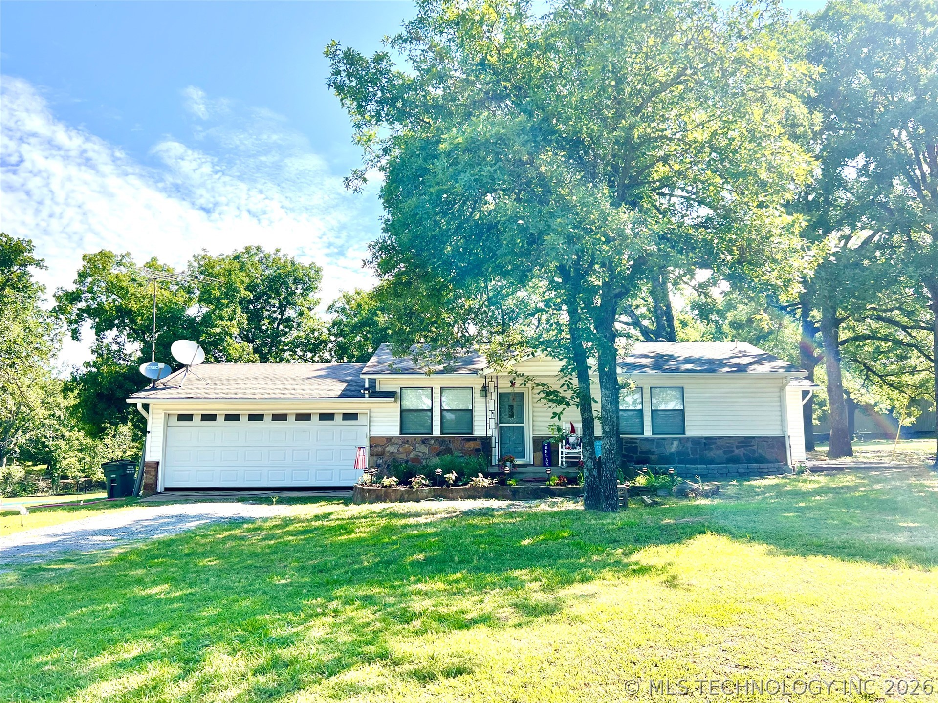 429937 E 1159 Road Property Photo 2
