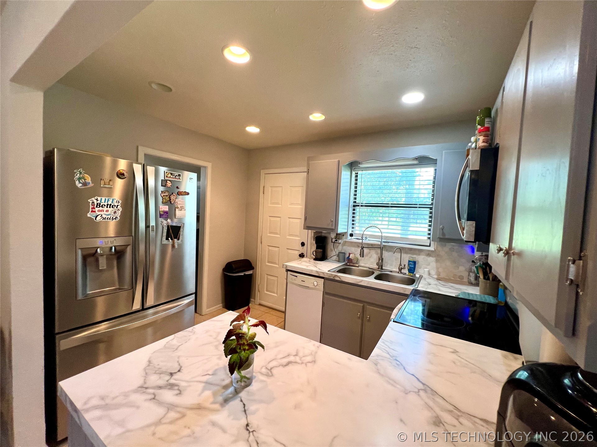 429937 E 1159 Road Property Photo 4