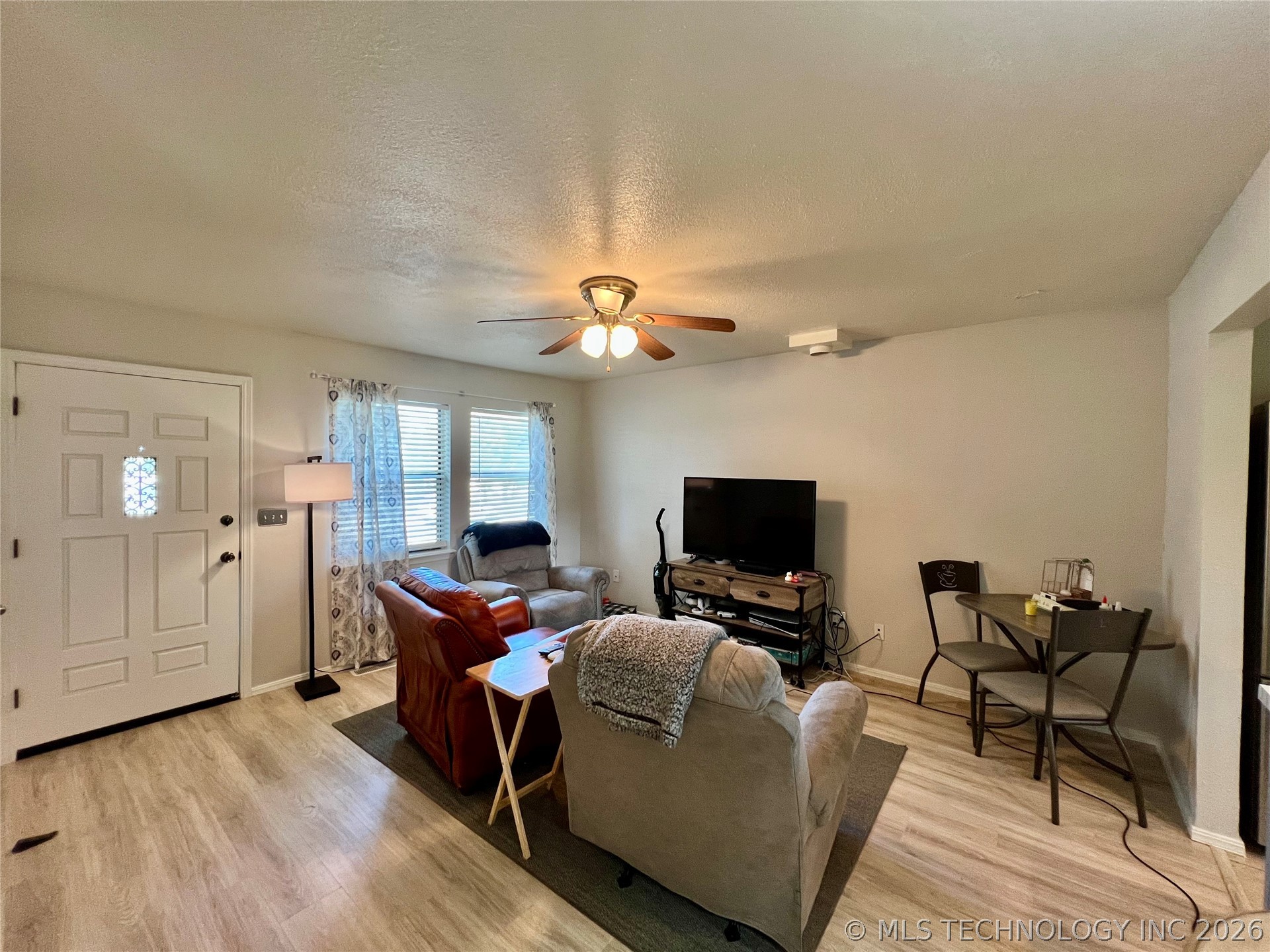 429937 E 1159 Road Property Photo 6