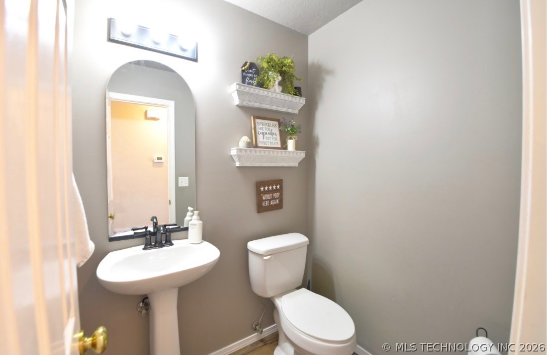 5400 S Poplar Avenue Property Photo 7