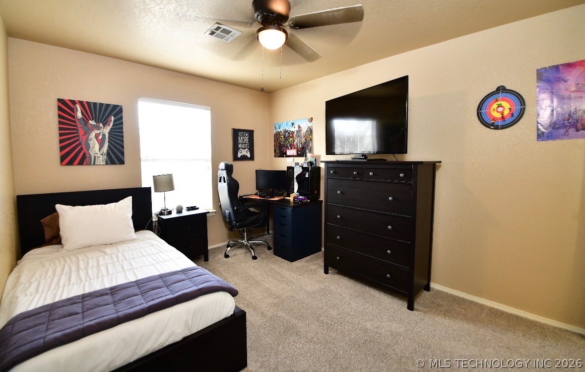 5400 S Poplar Avenue Property Photo 14