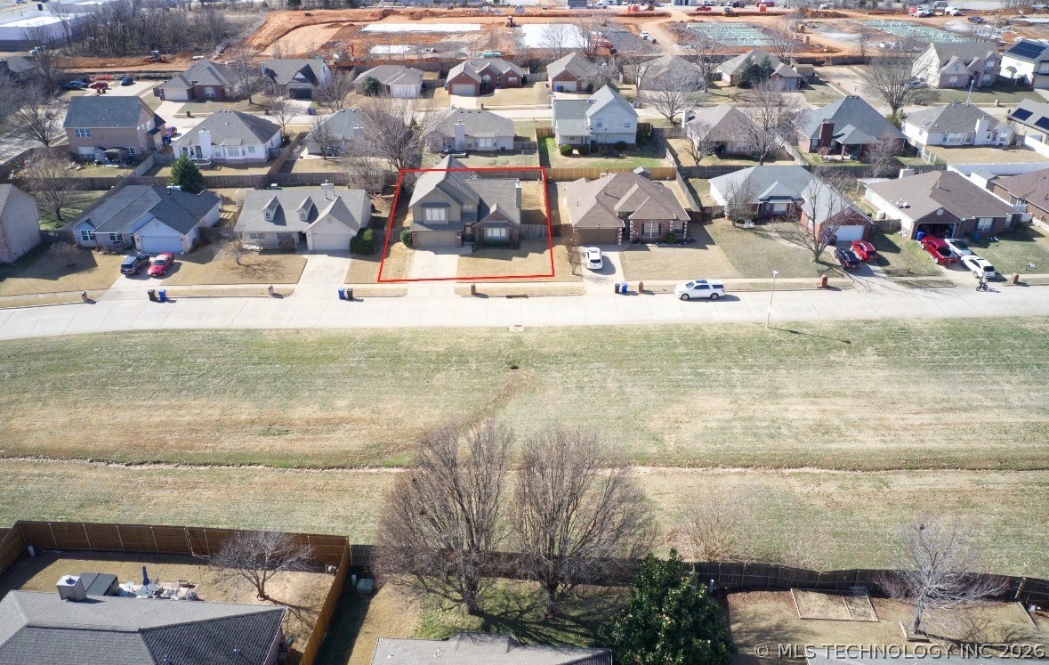 5400 S Poplar Avenue Property Photo 22