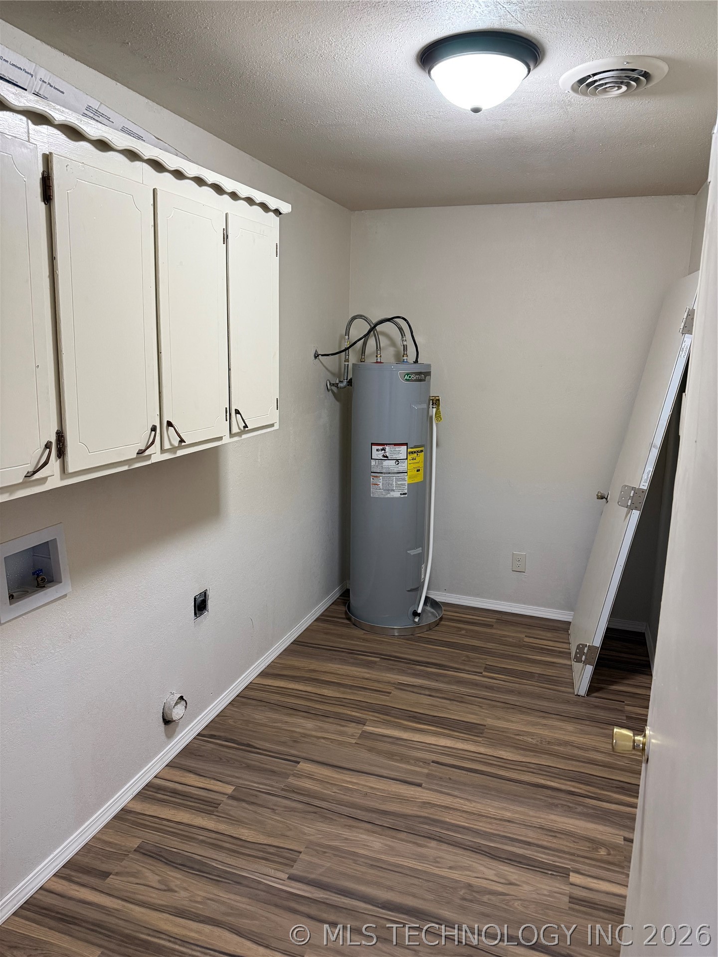 21797 S Ginger Drive Property Photo 2