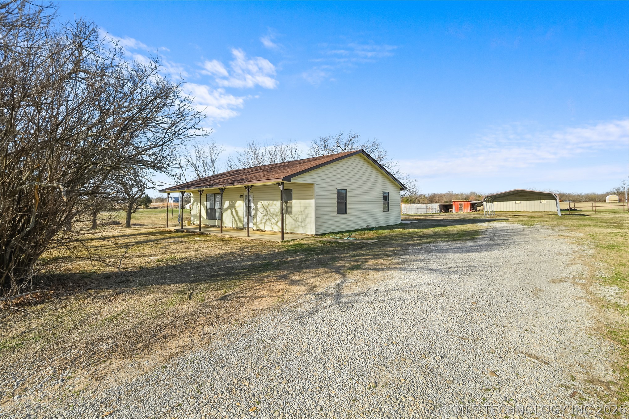 12395 County Road 3480 Property Photo 2