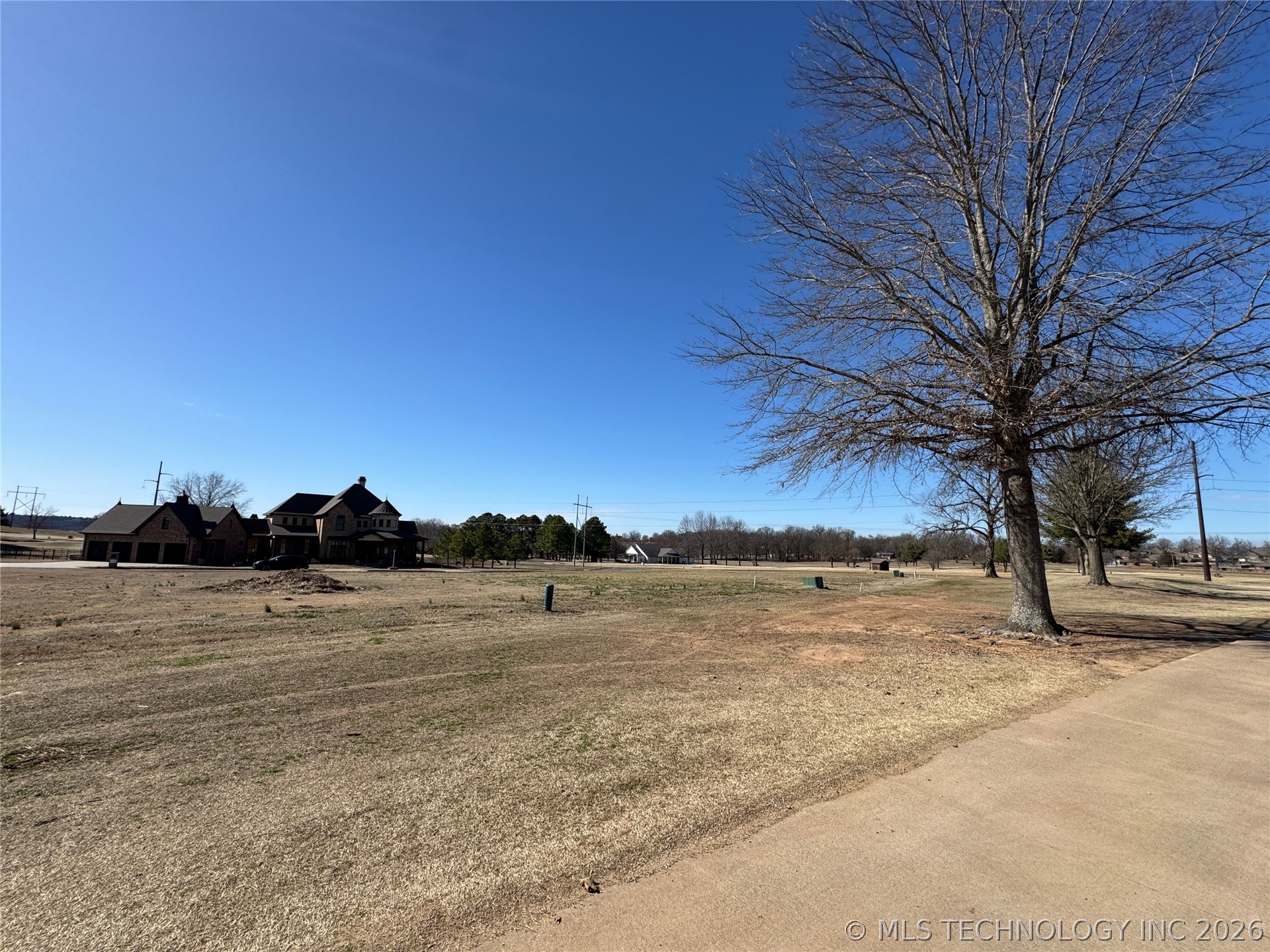 1270 Wilcox Circle Property Photo 14
