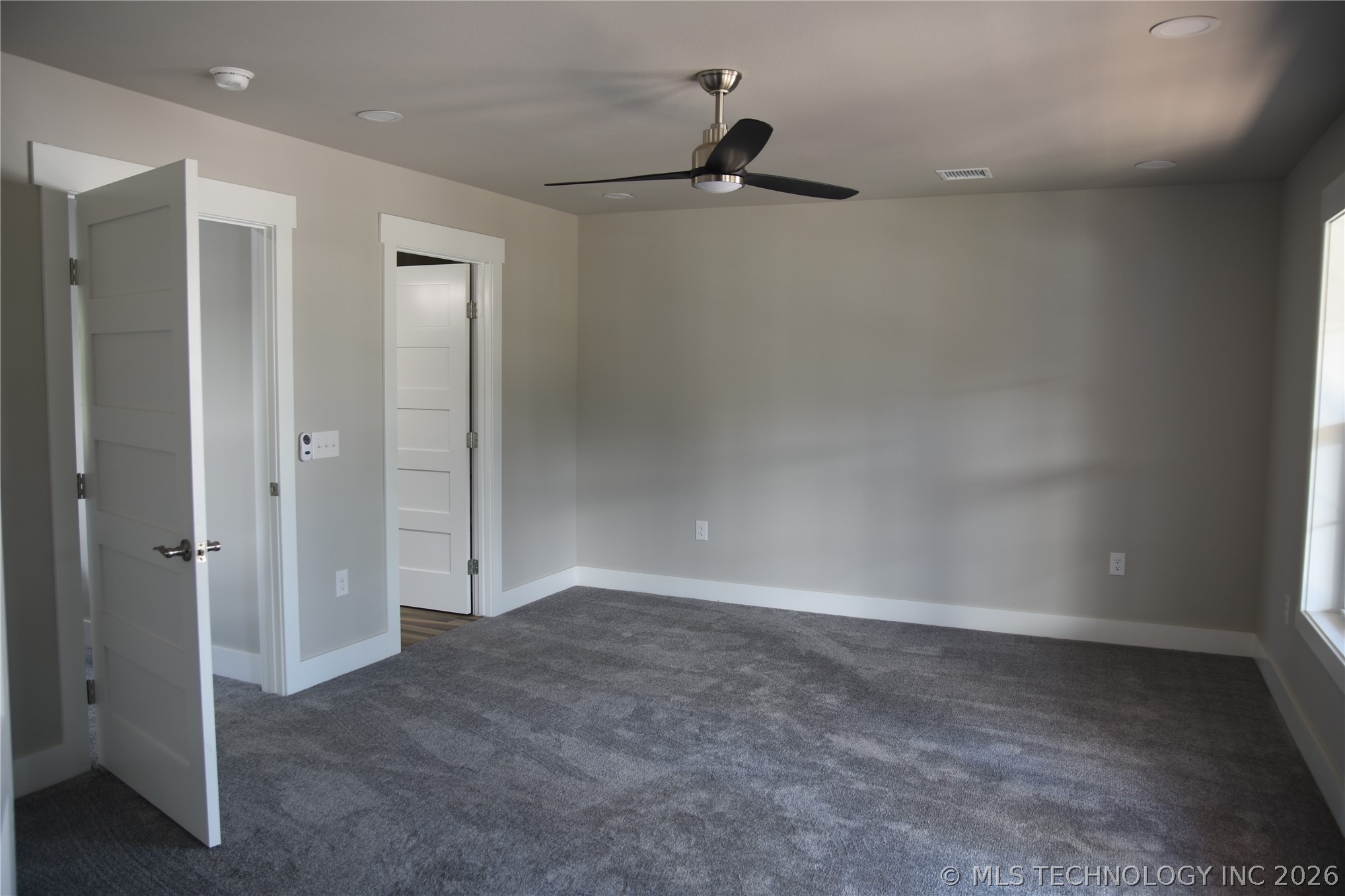 43 S Cliff Crest Drive Property Photo 29
