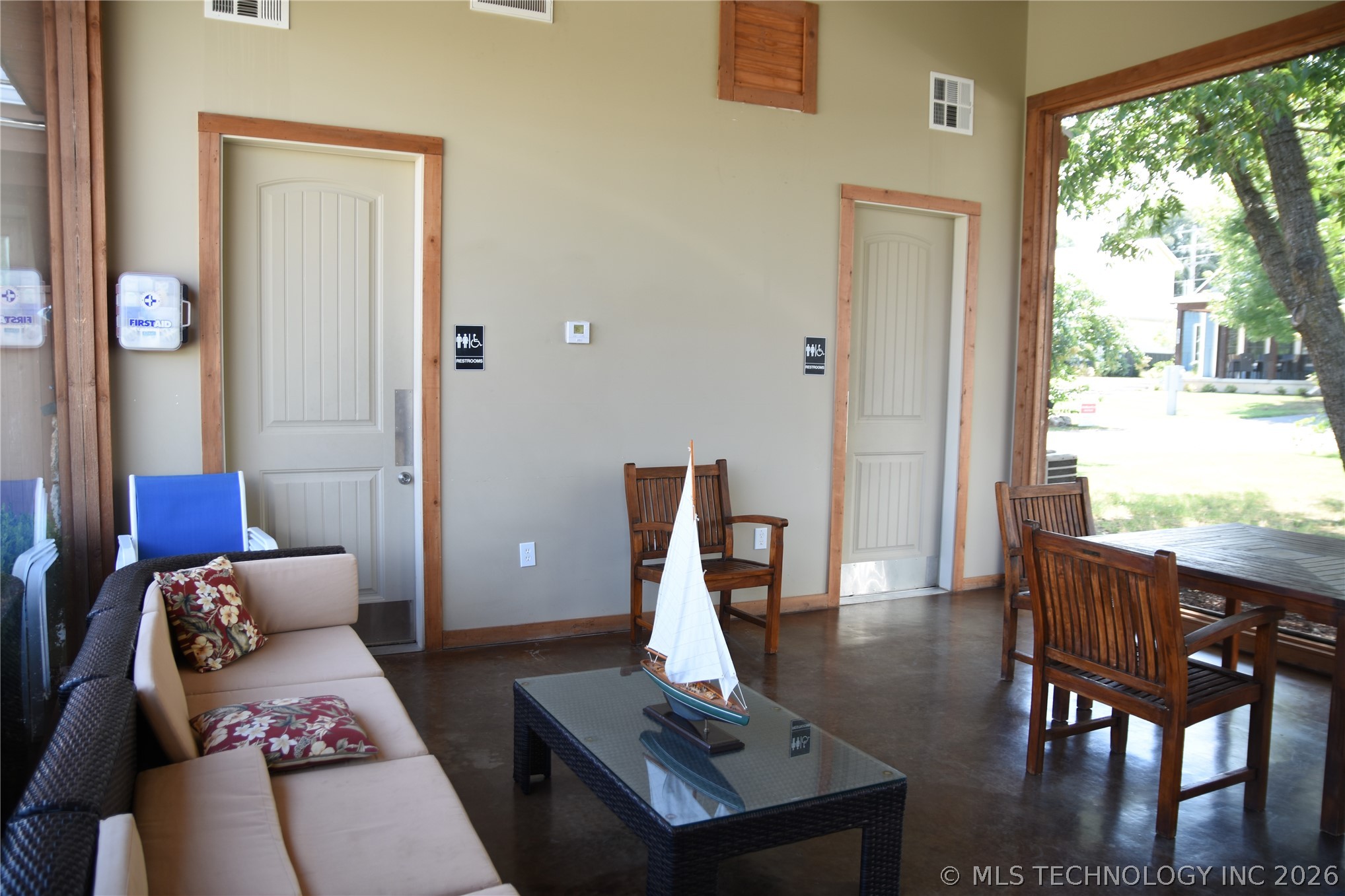 43 S Cliff Crest Drive Property Photo 54