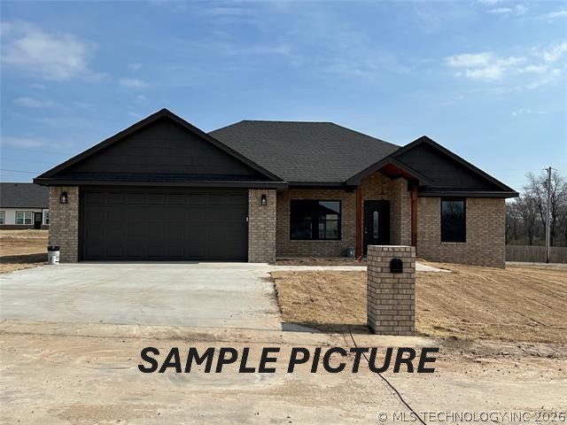 2031 N Everly Drive Property Photo 1