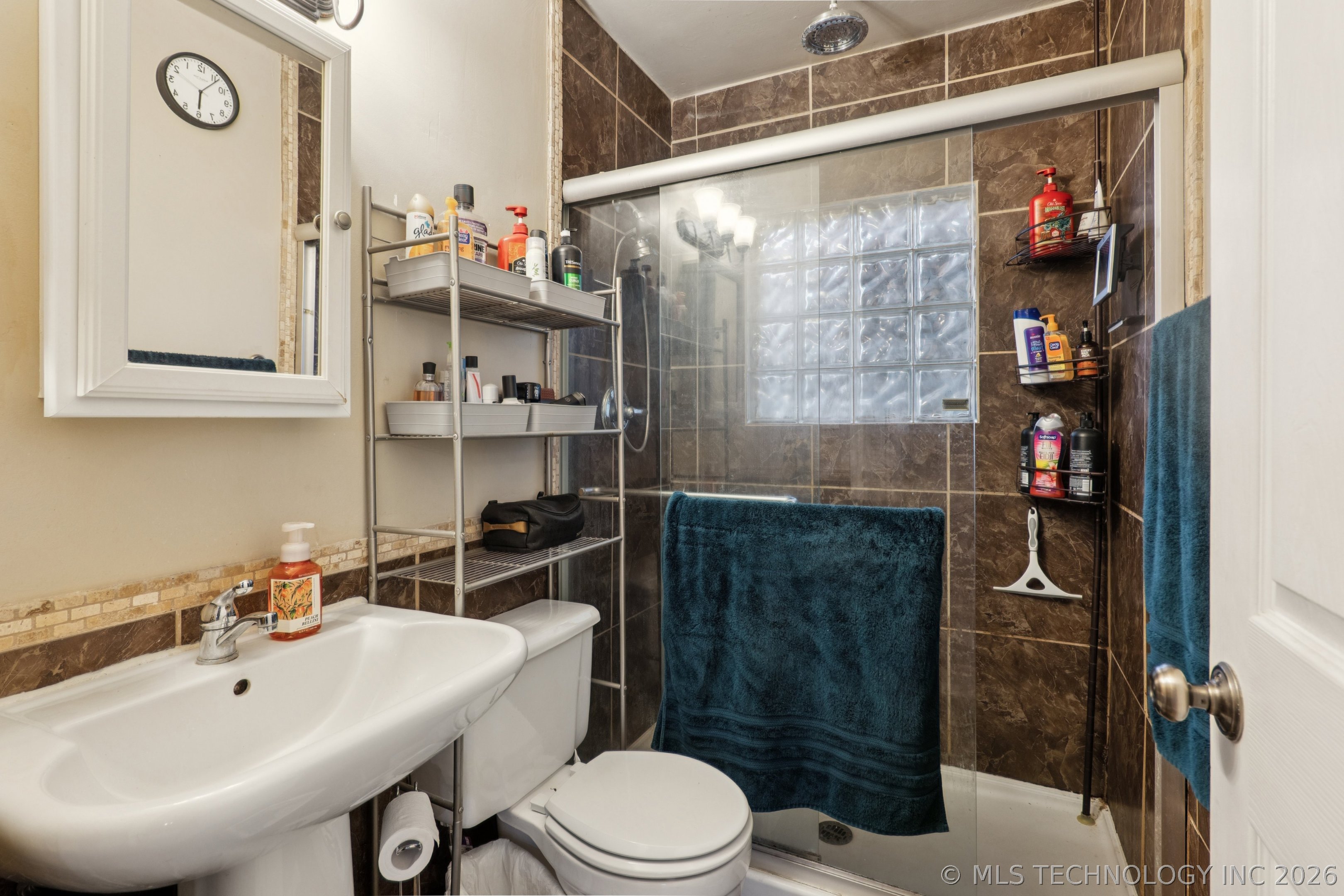 2204 S Oswego Place Property Photo 22