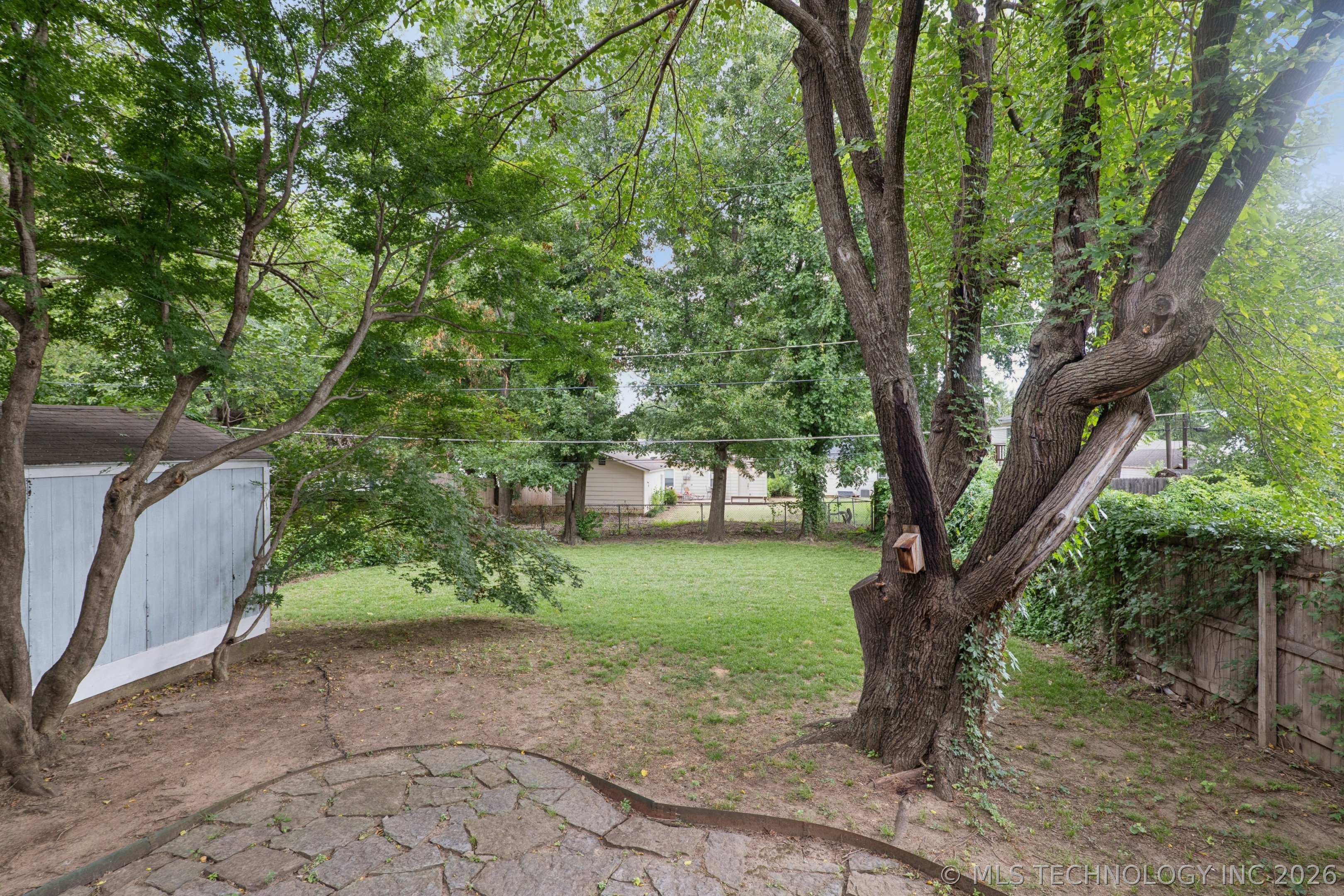 2204 S Oswego Place Property Photo 31