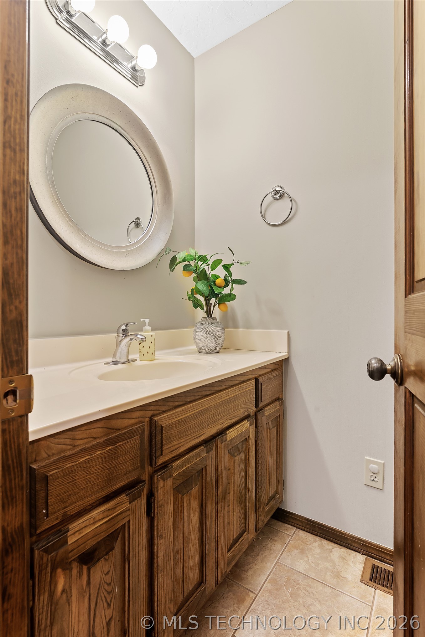 9644 Ew 19 Road Property Photo 7