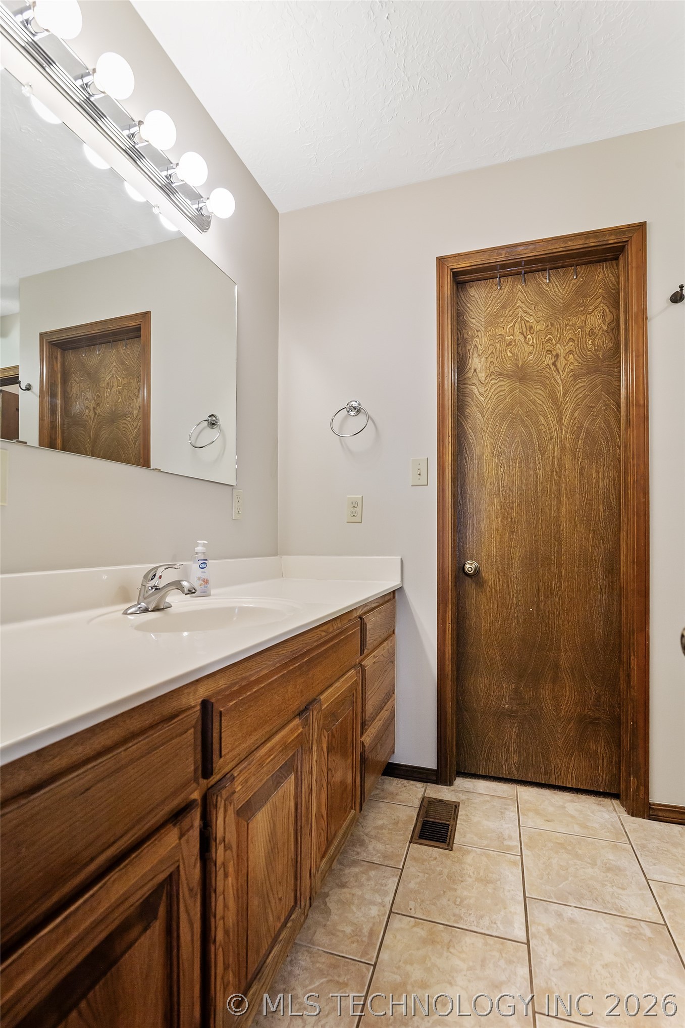 9644 Ew 19 Road Property Photo 23