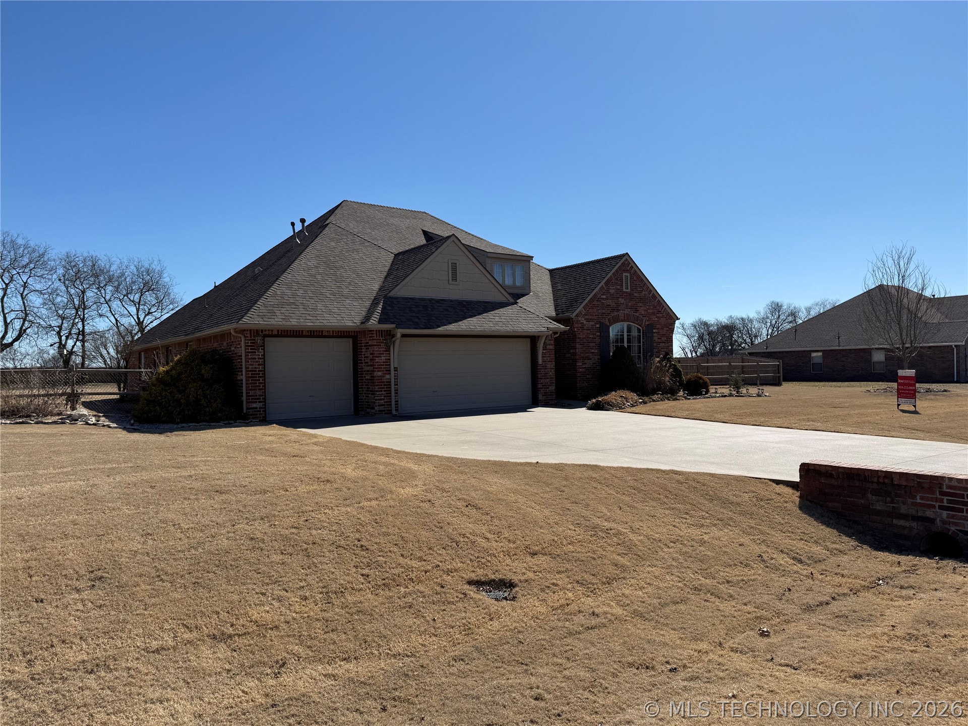 22095 Riverwood Drive Property Photo 29
