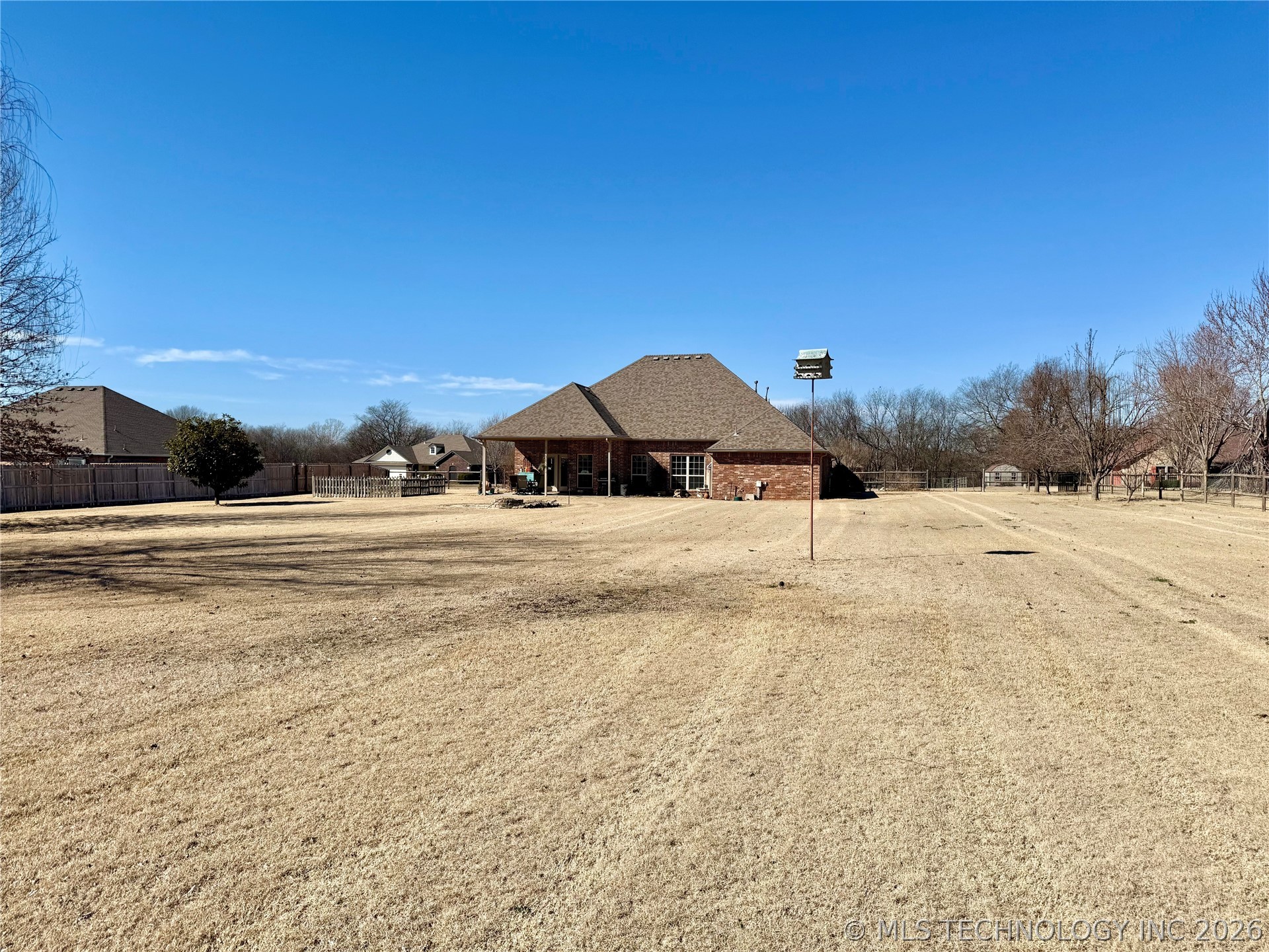 22095 Riverwood Drive Property Photo 34