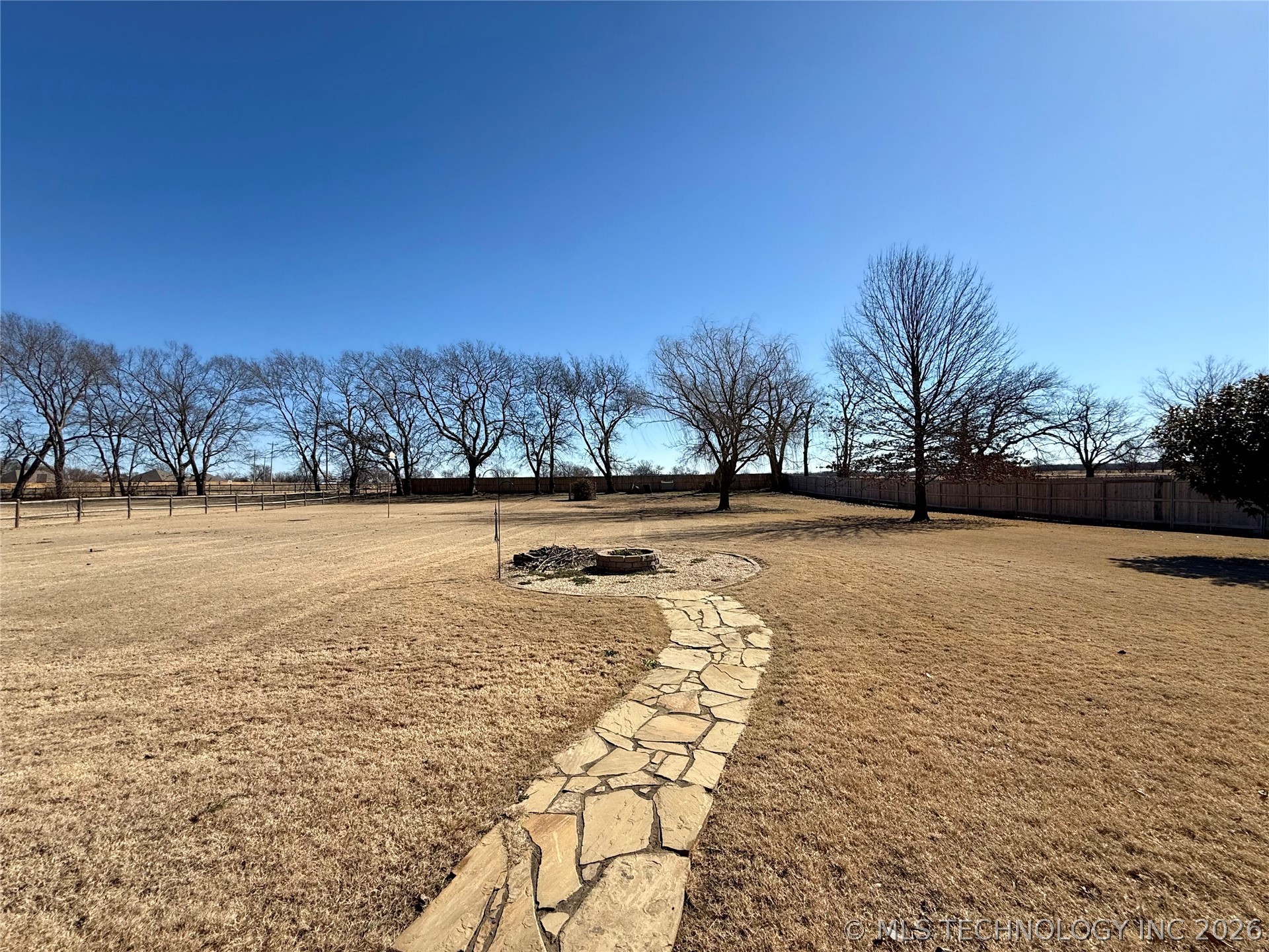 22095 Riverwood Drive Property Photo 39
