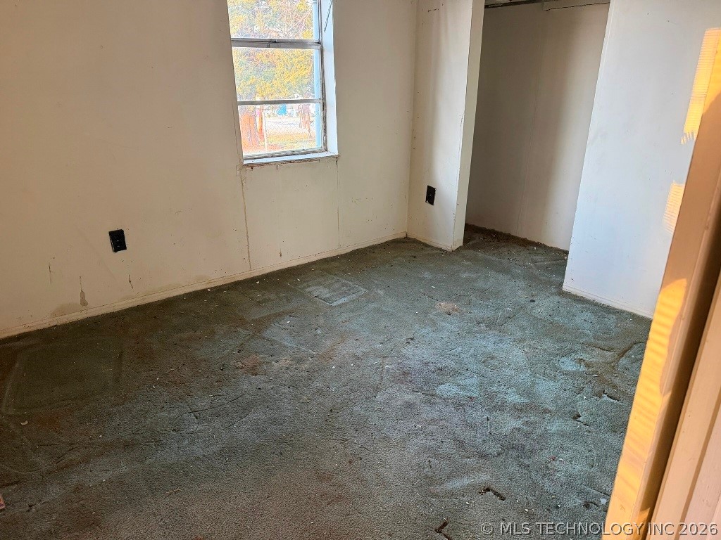4527 S Waco Avenue Property Photo 4