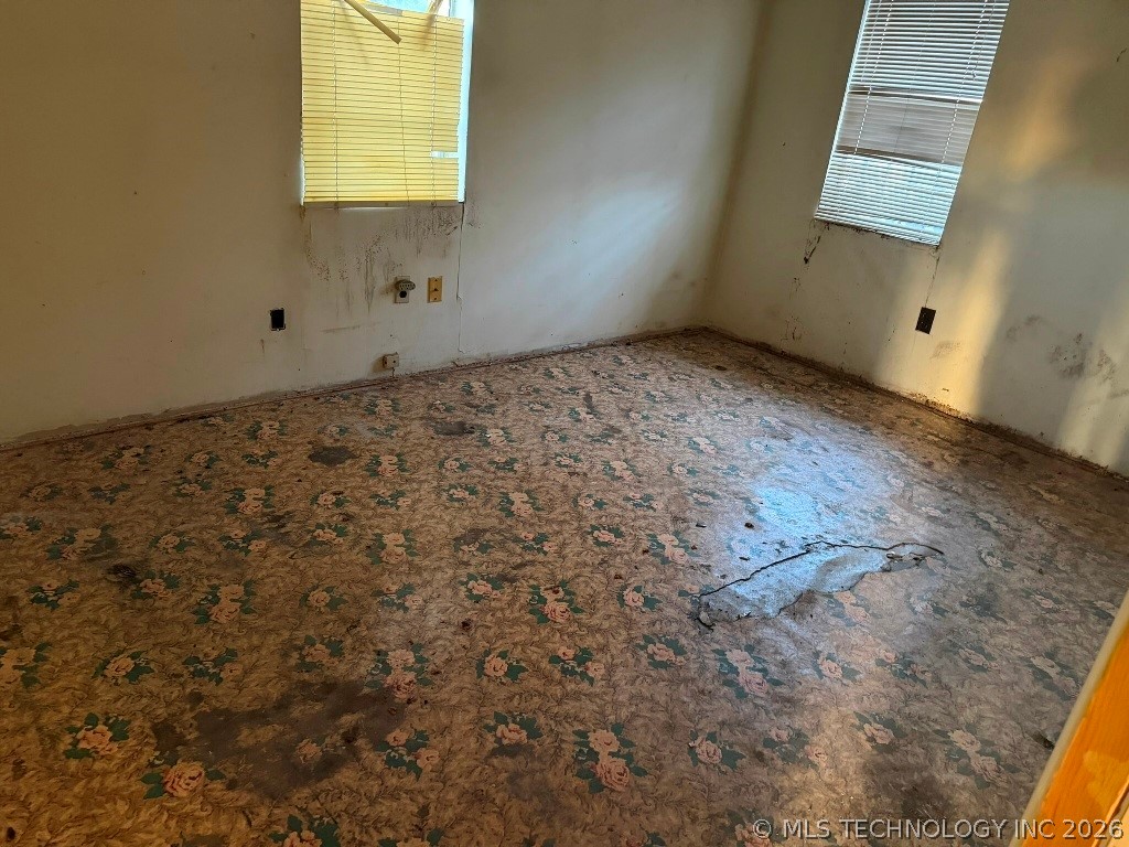 4527 S Waco Avenue Property Photo 8
