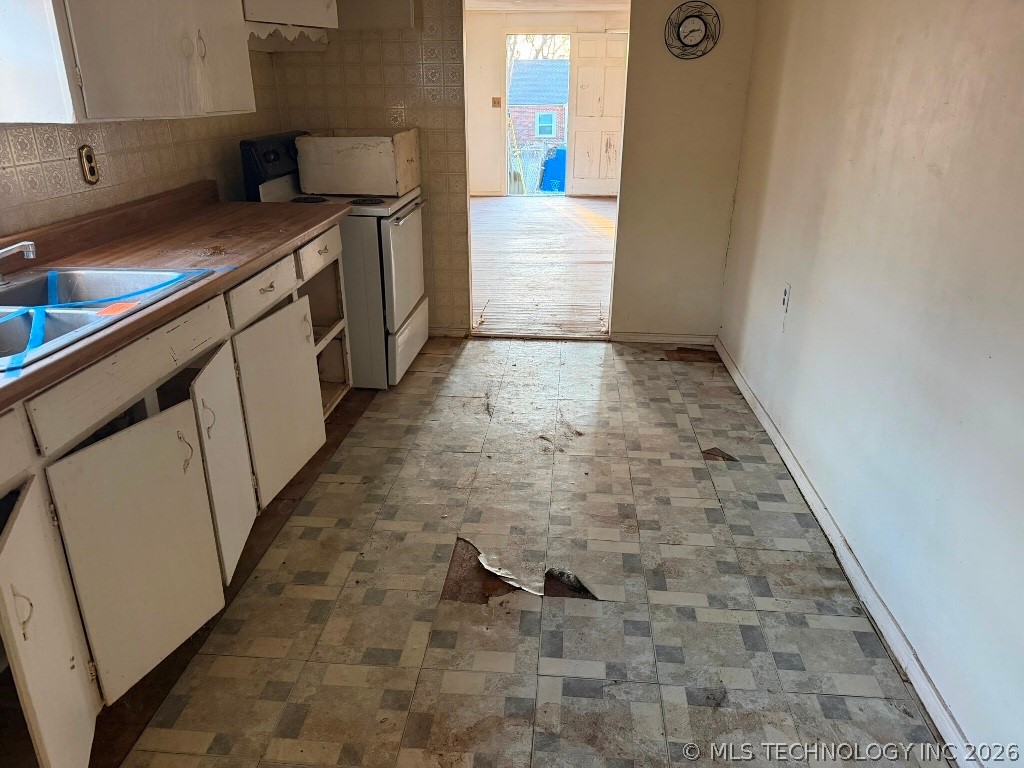 4527 S Waco Avenue Property Photo 15