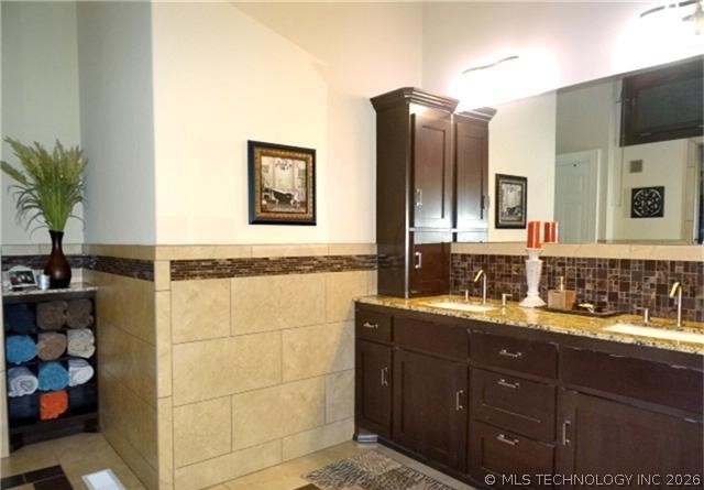 6109 S Marion Avenue Property Photo 8
