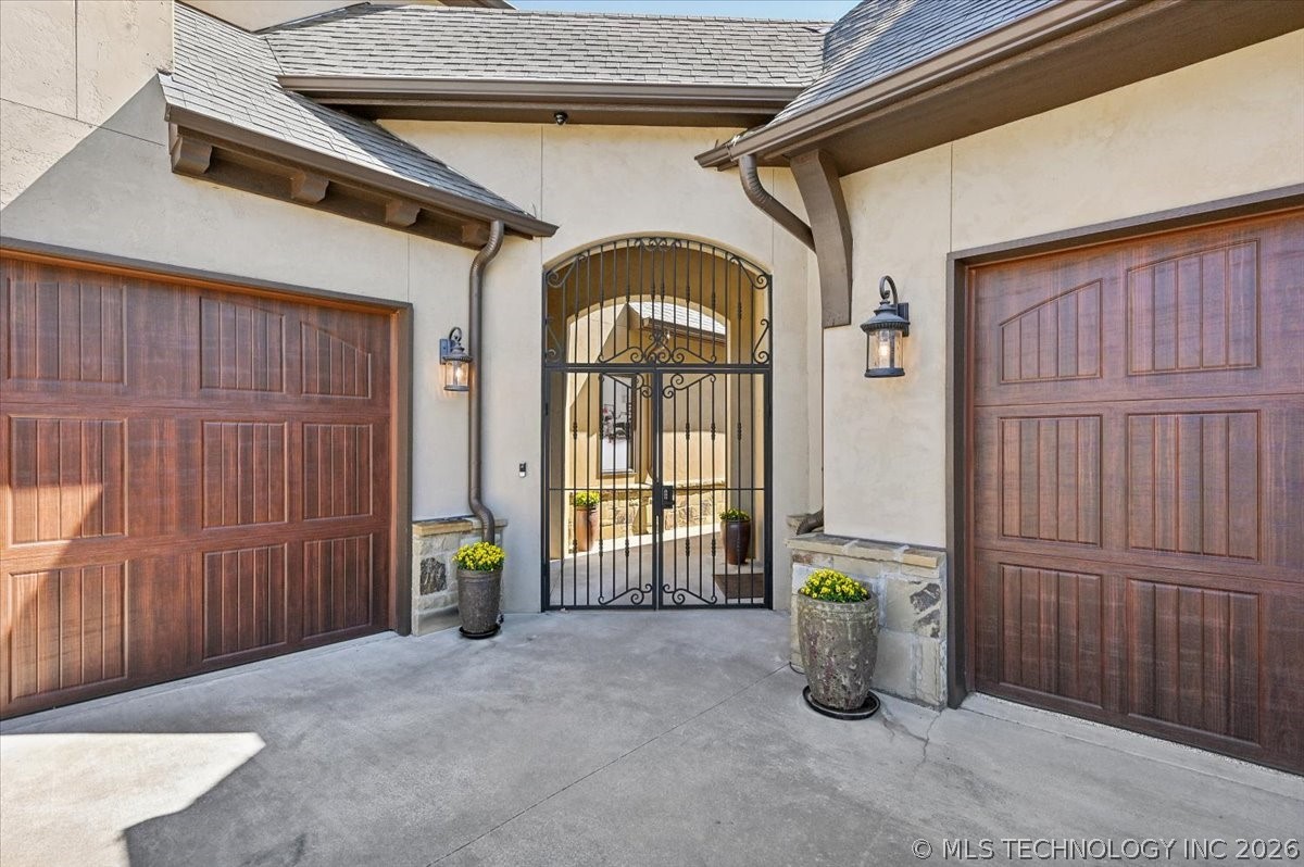 5909 W Twin Oaks Street Property Photo 5
