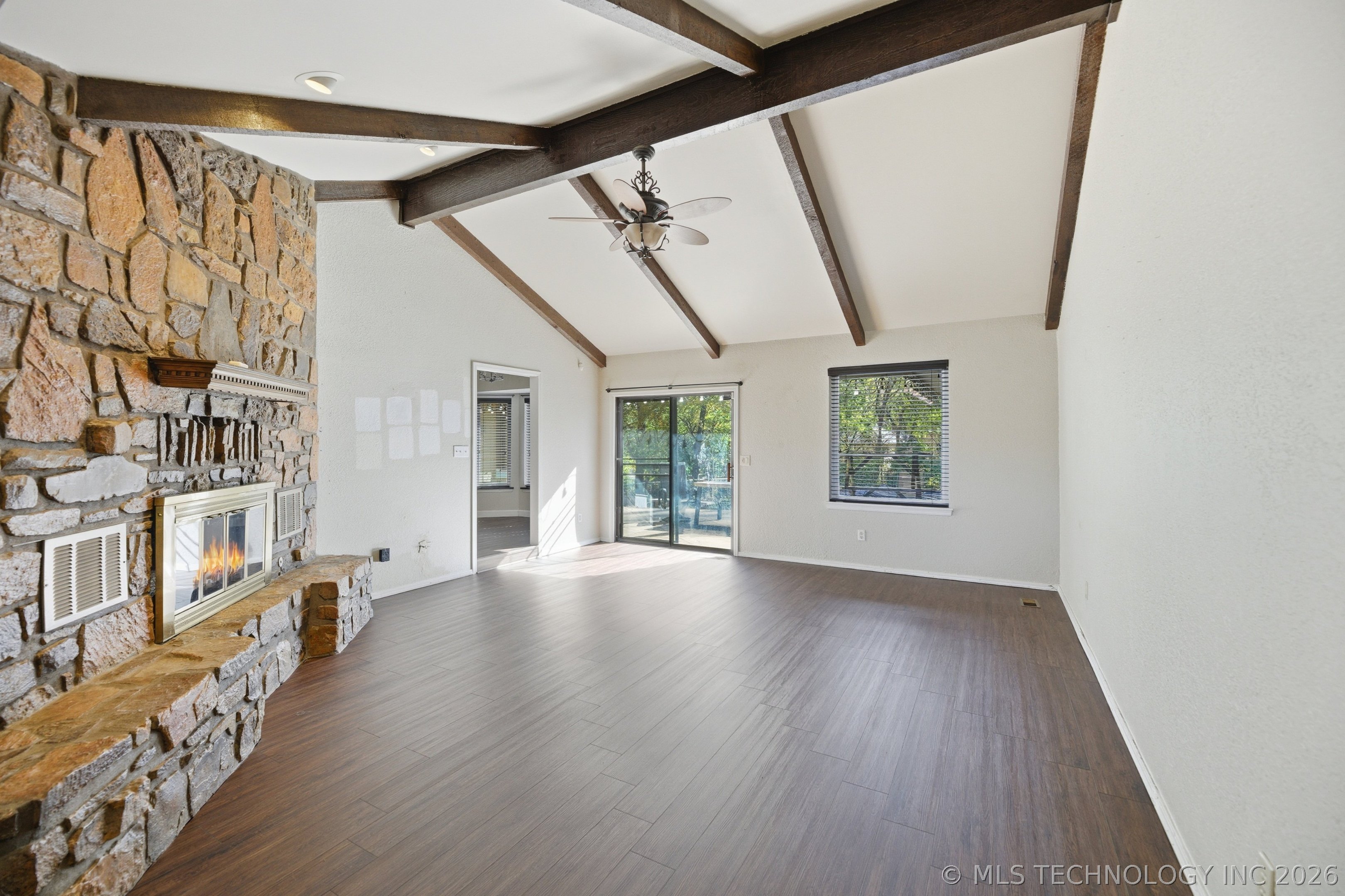 605 E Van Buren Street Property Photo 5