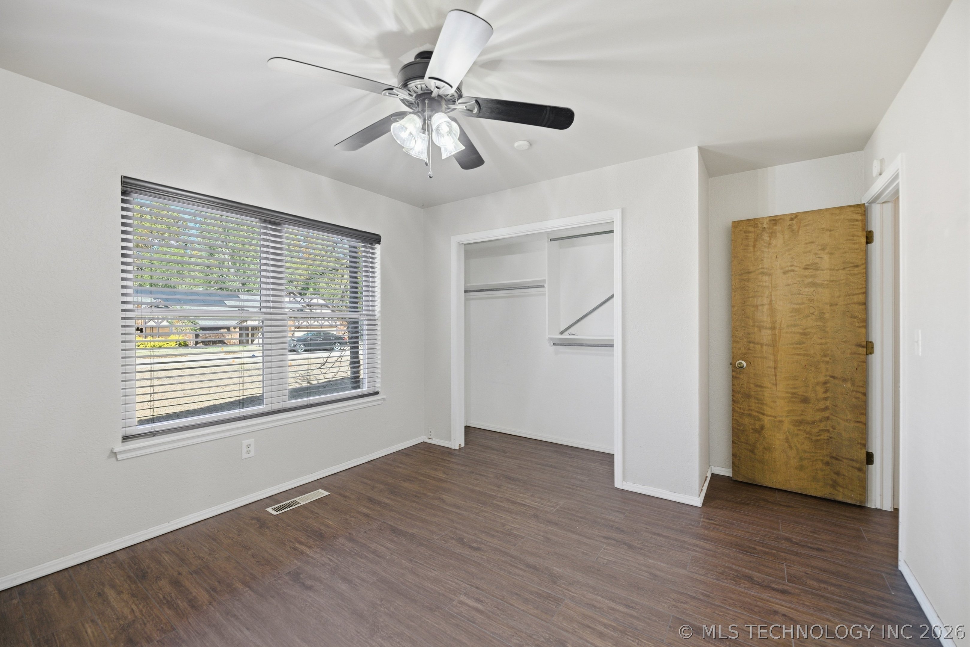 605 E Van Buren Street Property Photo 19