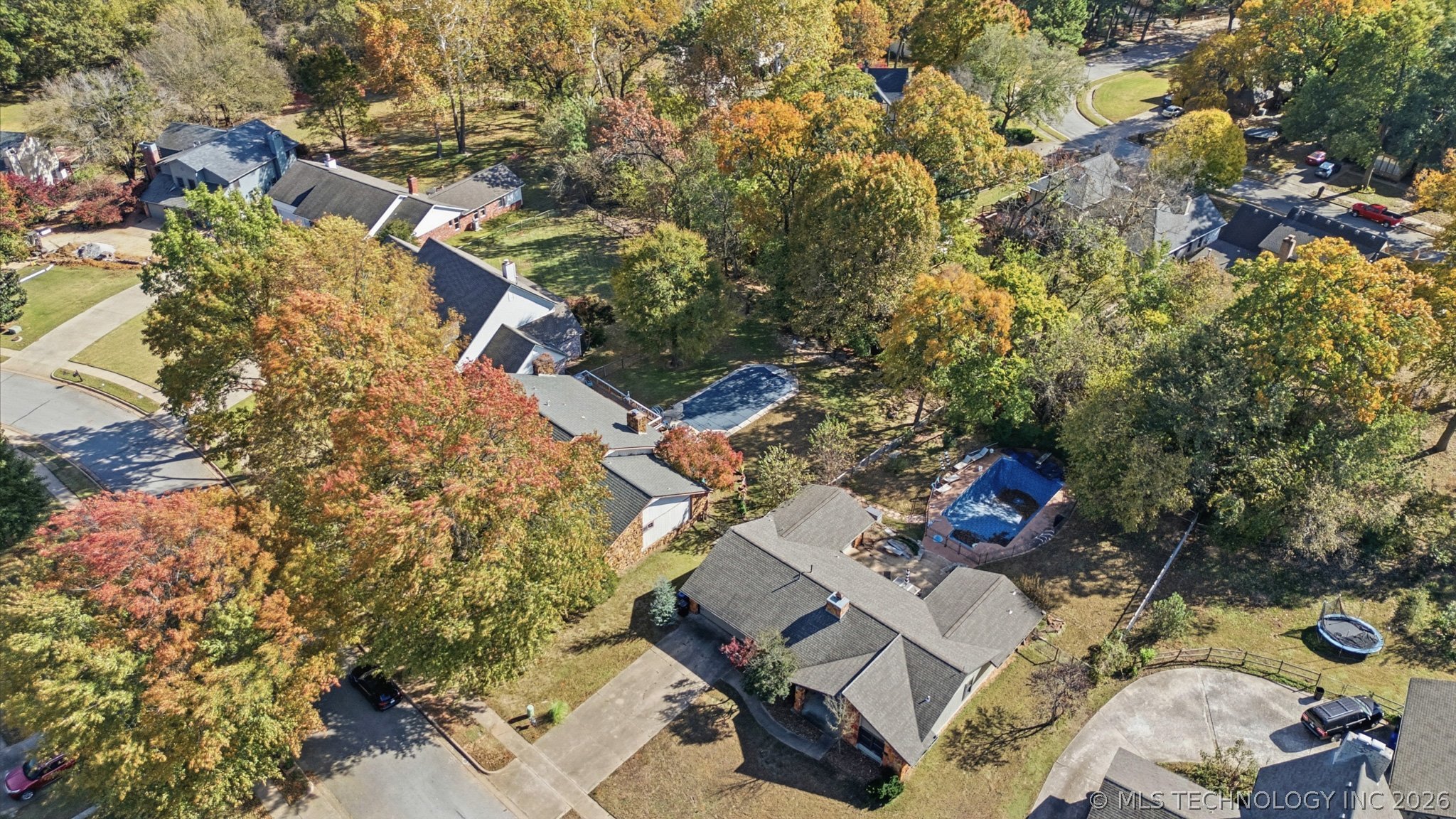 605 E Van Buren Street Property Photo 33