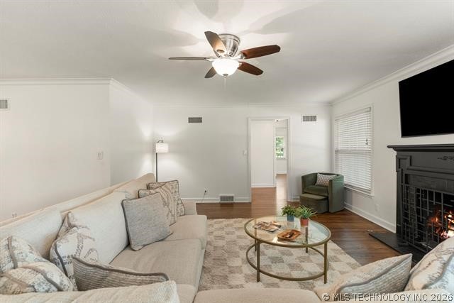 3447 S Gary Place Property Photo 8