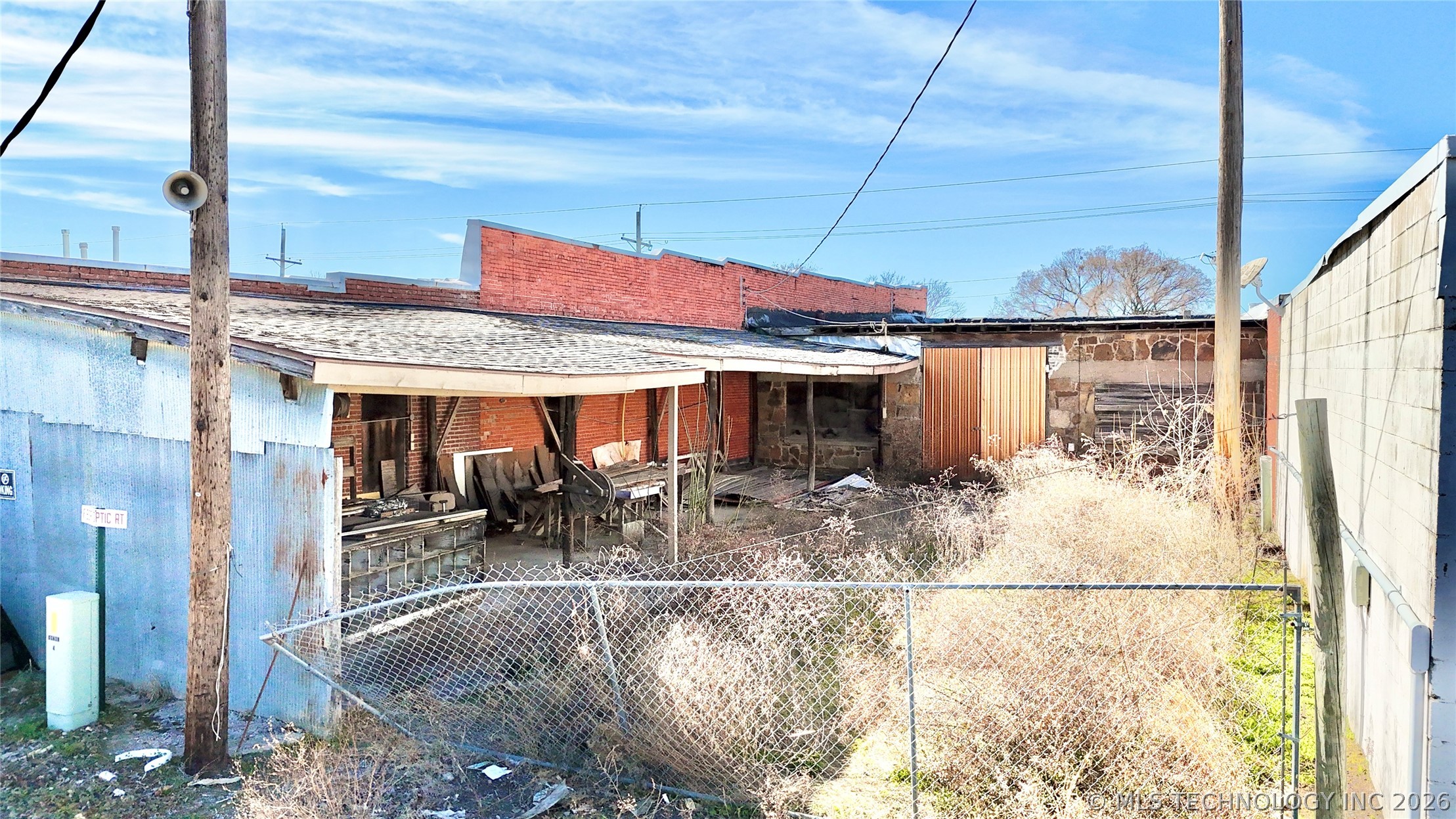206 S Broadway Street Property Photo 15
