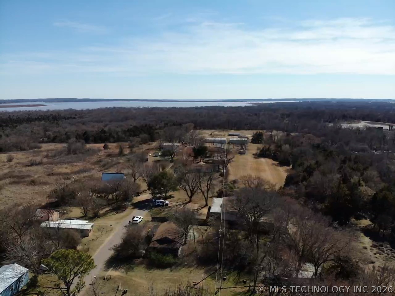 16155 Hicks Property Photo 3