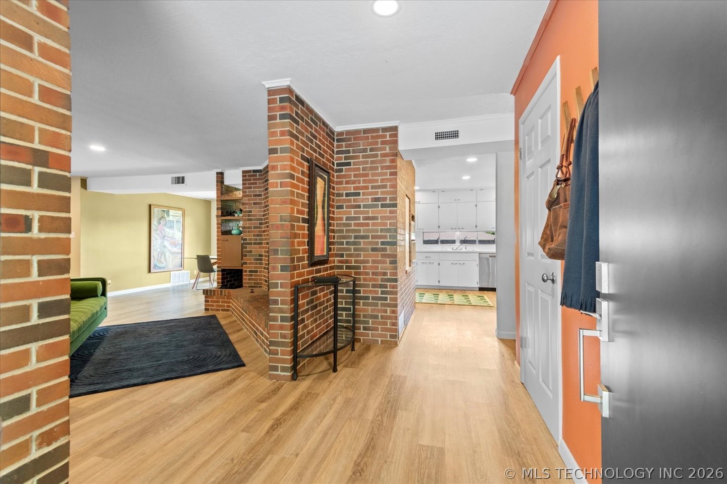 1500 Harris Property Photo 5