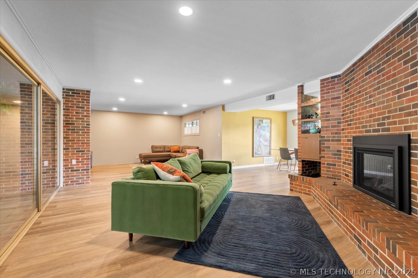 1500 Harris Property Photo 6
