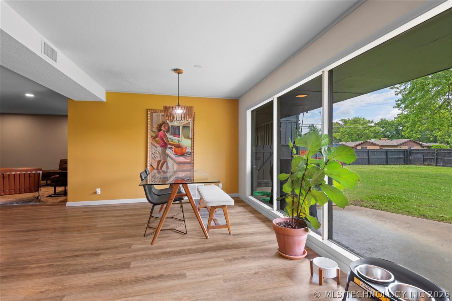 1500 Harris Property Photo 14