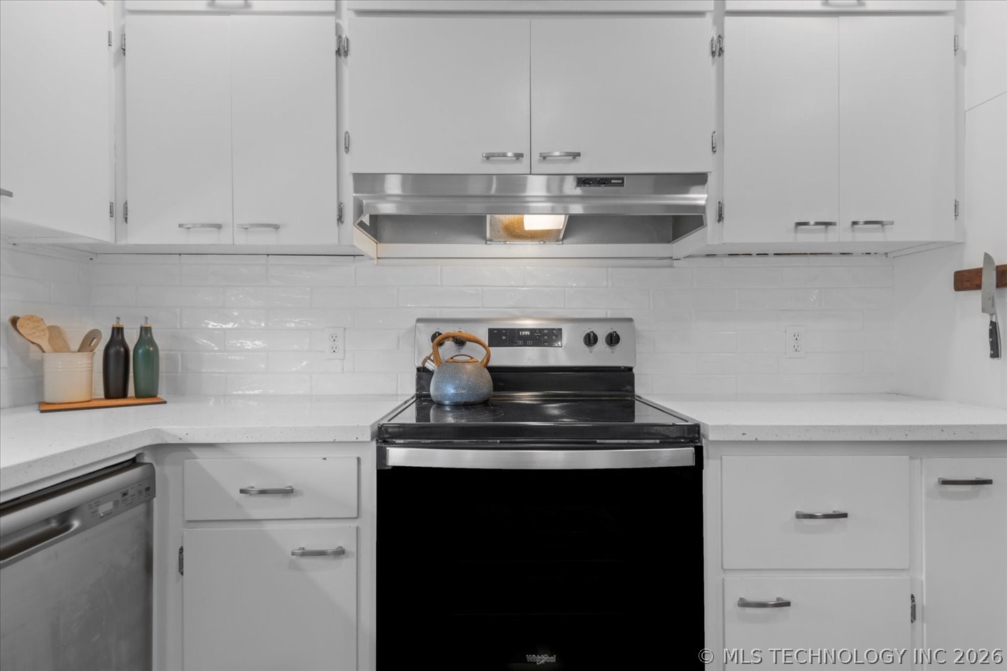 1500 Harris Property Photo 17