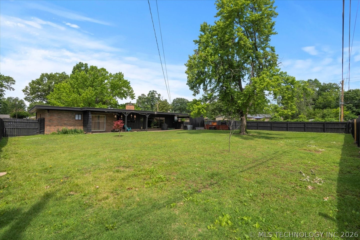 1500 Harris Property Photo 30