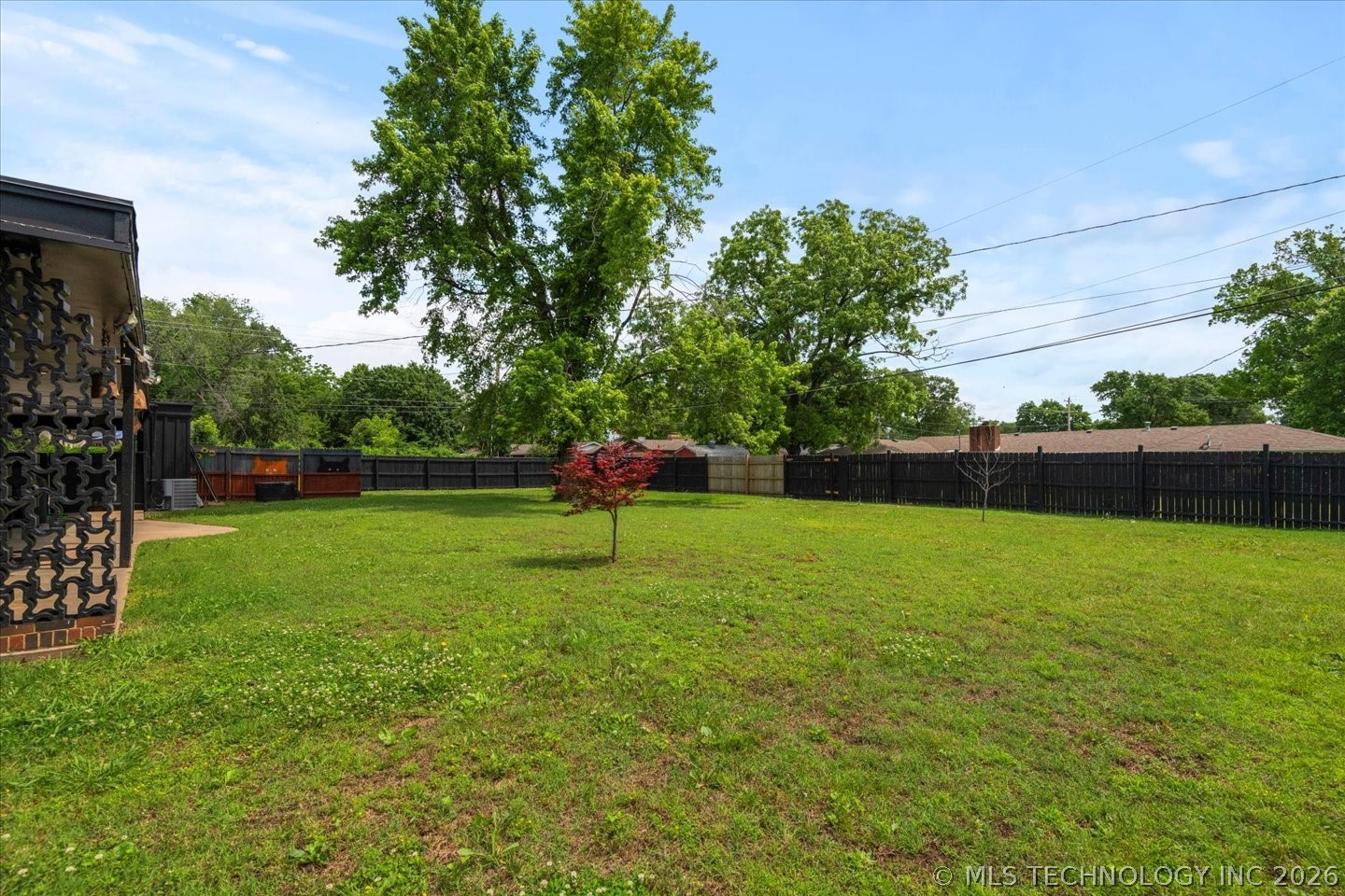 1500 Harris Property Photo 31
