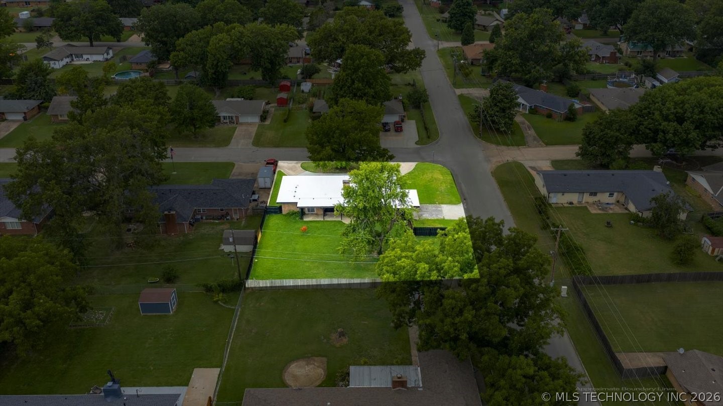 1500 Harris Property Photo 39
