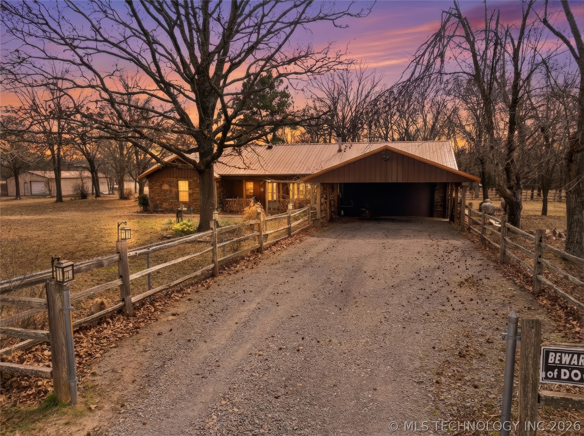 15829 W 933 Road Property Photo 1