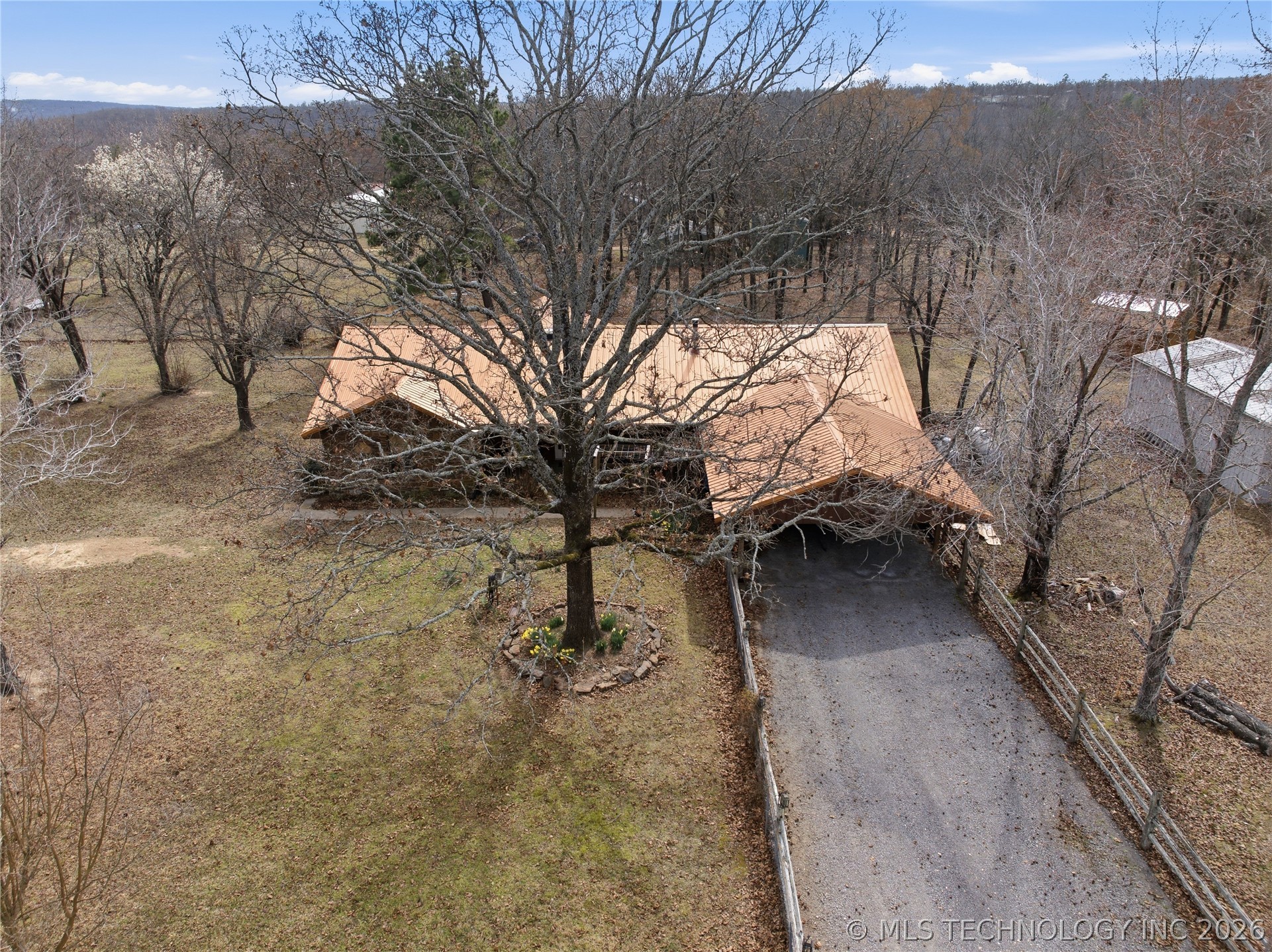 15829 W 933 Road Property Photo 5