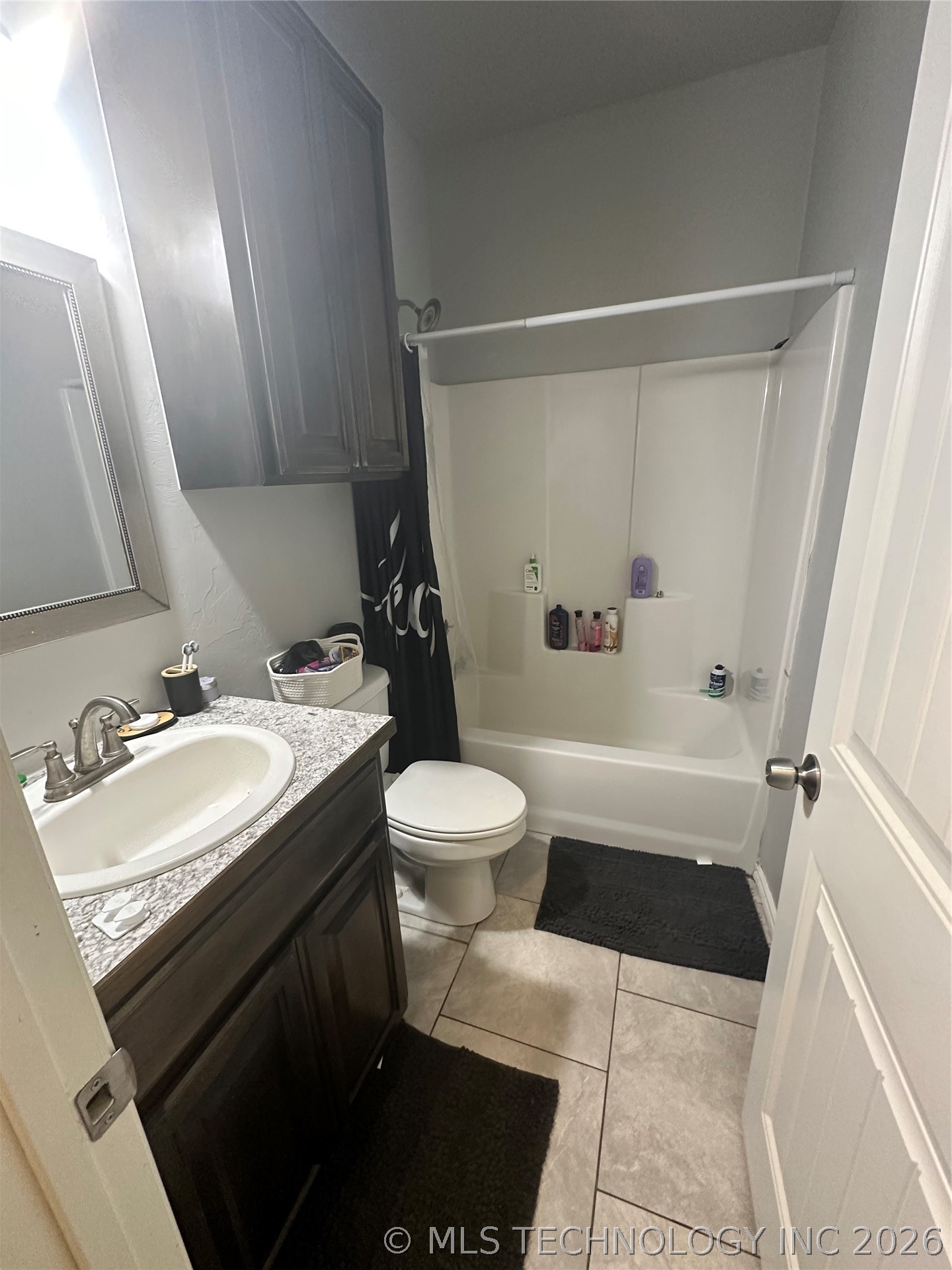 300 E 17th Street Property Photo 19
